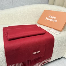 P。ACNE。【粉色新标-轻水波纹羊毛围巾】超级美!AC每年都不可不卖的款!也是年度最值百搭的款!真正ac流水线下来的订 P。ACNE。【粉色新标-轻水波纹羊毛围巾】超级美!AC每年都不可不卖的款!也是年度最值百搭的款!真正ac流水线下来的订