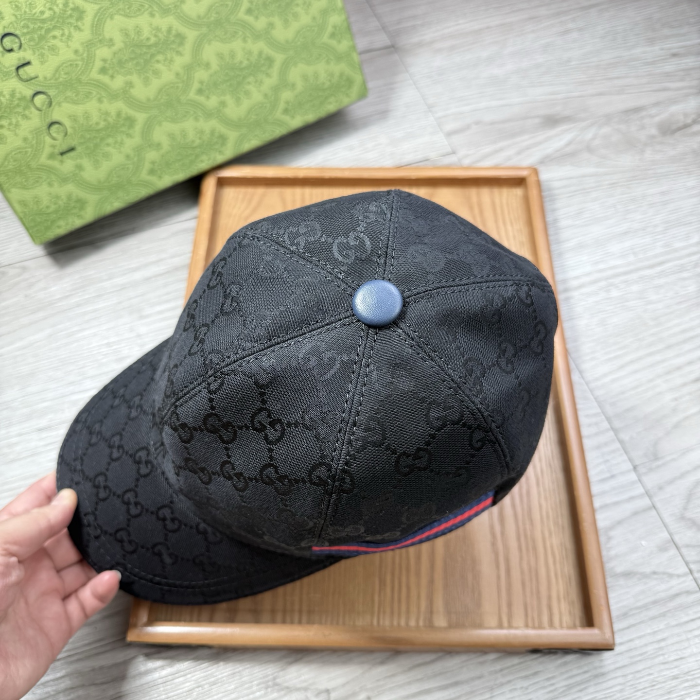 🌹。G家。【超A品质】最新款！时尚潮流，高端做工！每一个帽子都是用心之作！牛津材质！头层牛皮！配盒子、防