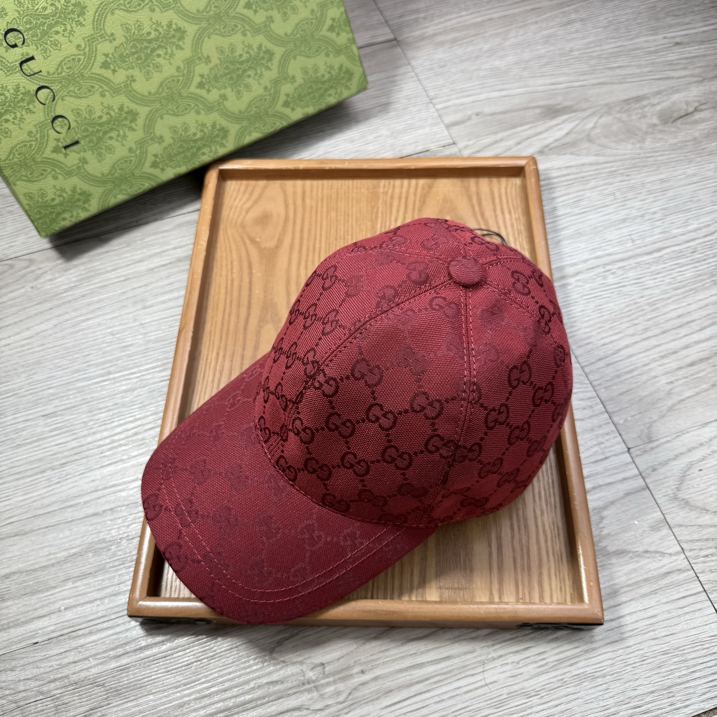 🌹。G家。【超A品质】最新款！时尚潮流，高端做工！每一个帽子都是用心之作！牛津材质！头层牛皮！配盒子、防
