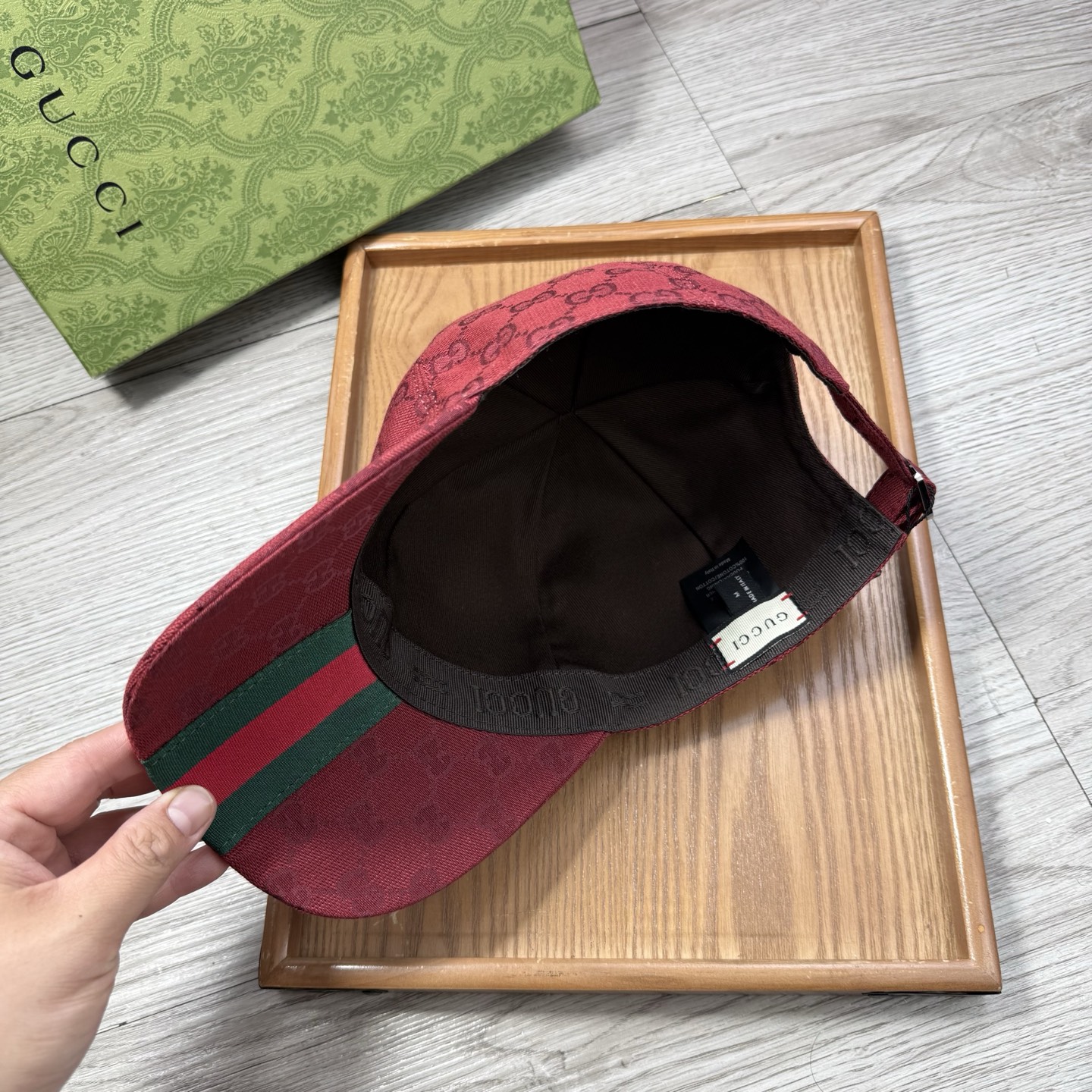 🌹。G家。【超A品质】最新款！时尚潮流，高端做工！每一个帽子都是用心之作！牛津材质！头层牛皮！配盒子、防