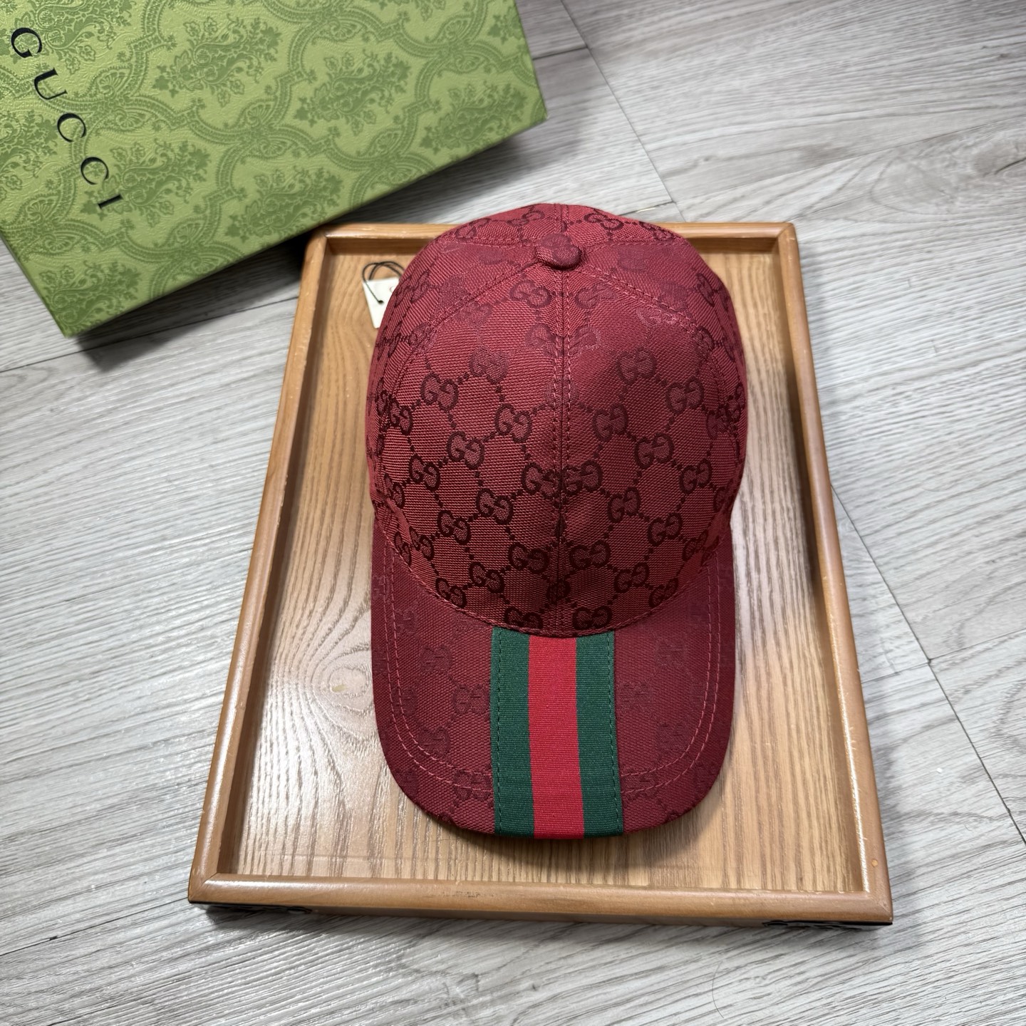 🌹。G家。【超A品质】最新款！时尚潮流，高端做工！每一个帽子都是用心之作！牛津材质！头层牛皮！配盒子、防