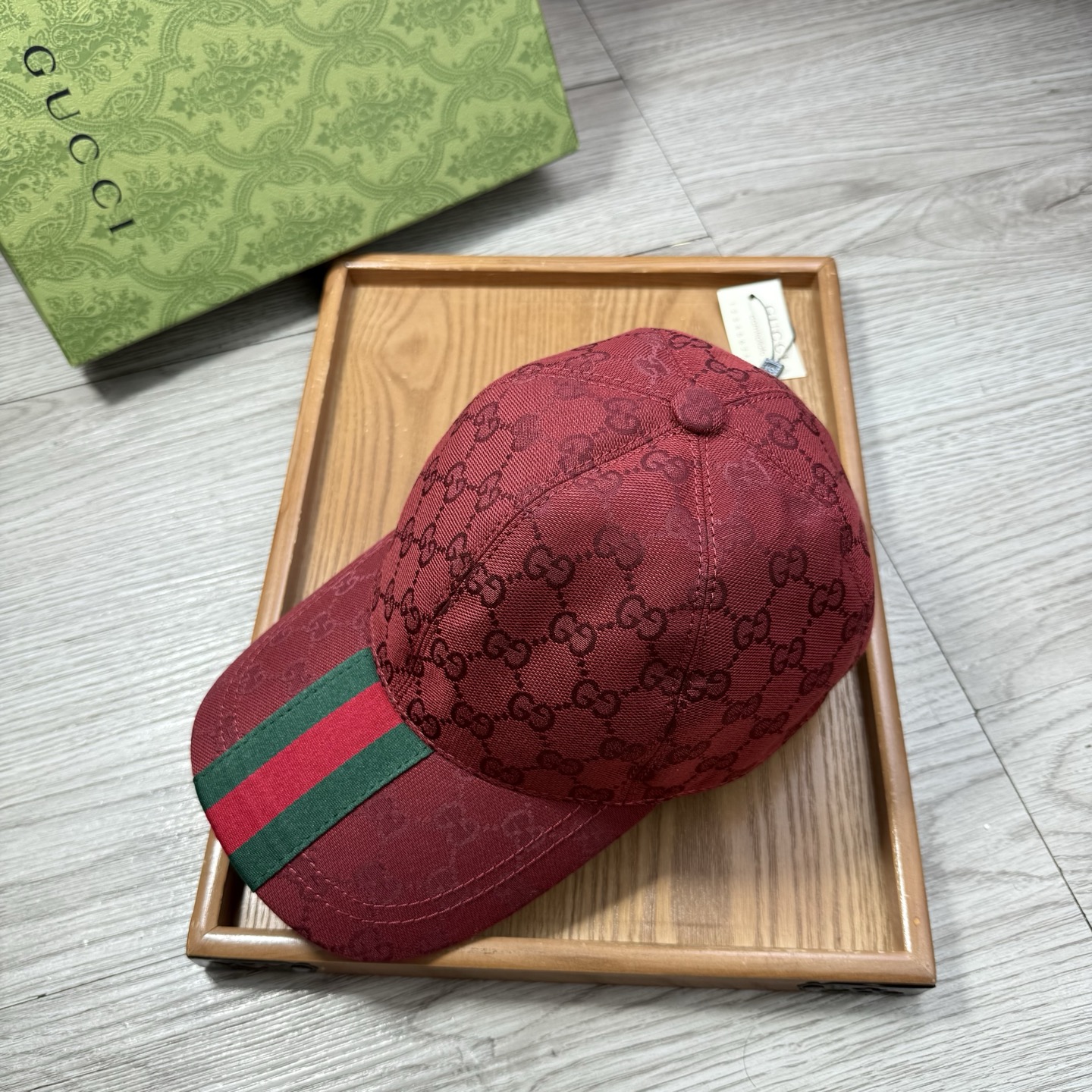 🌹。G家。【超A品质】最新款！时尚潮流，高端做工！每一个帽子都是用心之作！牛津材质！头层牛皮！配盒子、防