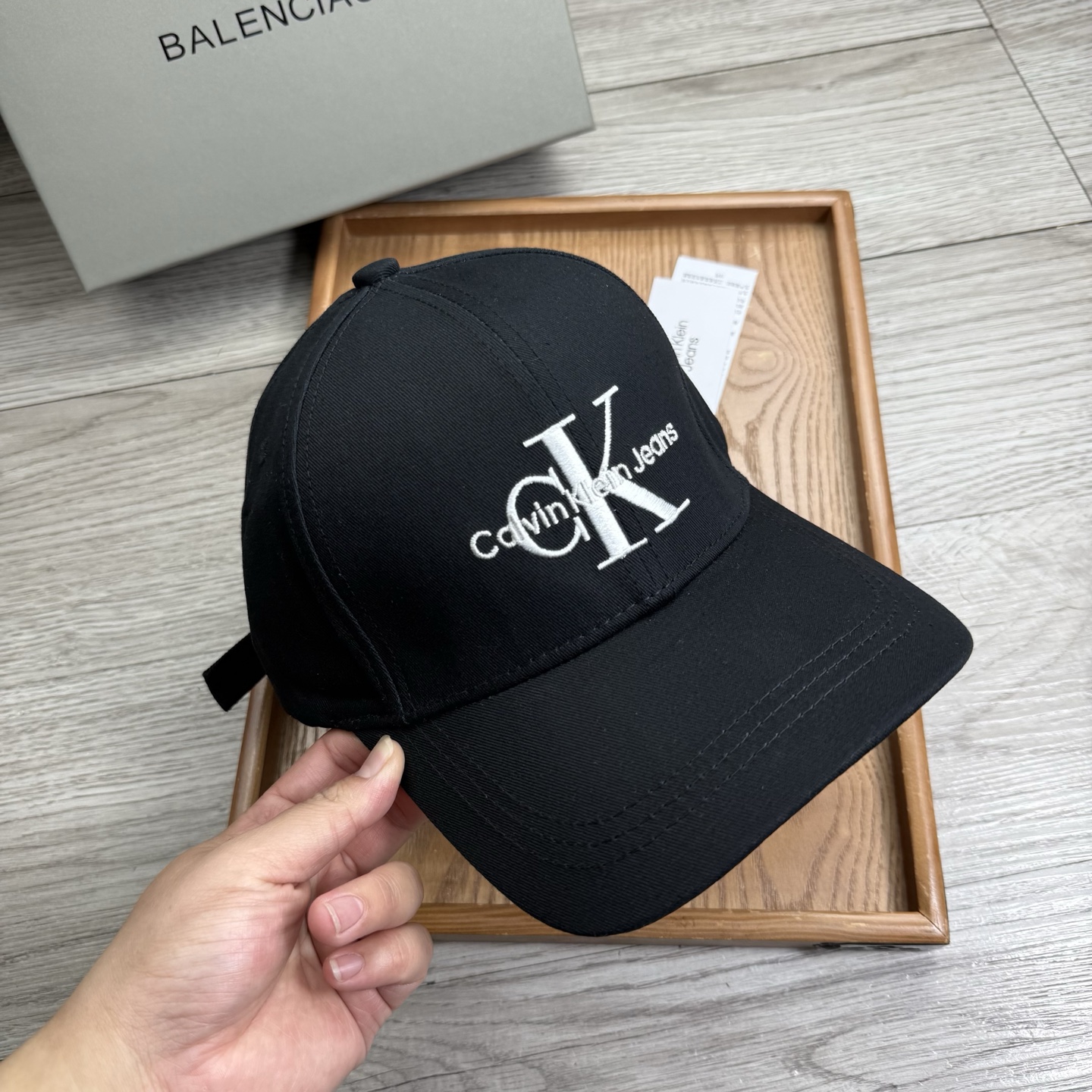 。CK。【配防尘袋】新品棒球帽！材质：纯棉！透气性好！春天挡风，夏天防晒必备单品！颜色大气！款式新颖别致