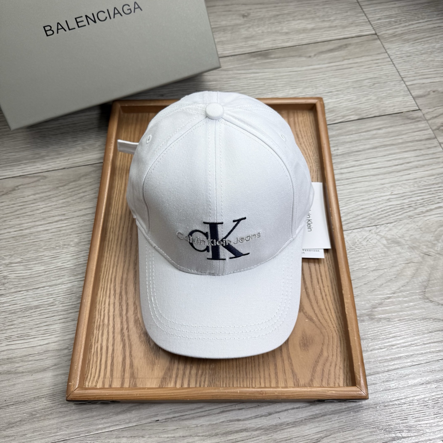。CK。【配防尘袋】新品棒球帽！材质：纯棉！透气性好！春天挡风，夏天防晒必备单品！颜色大气！款式新颖别致