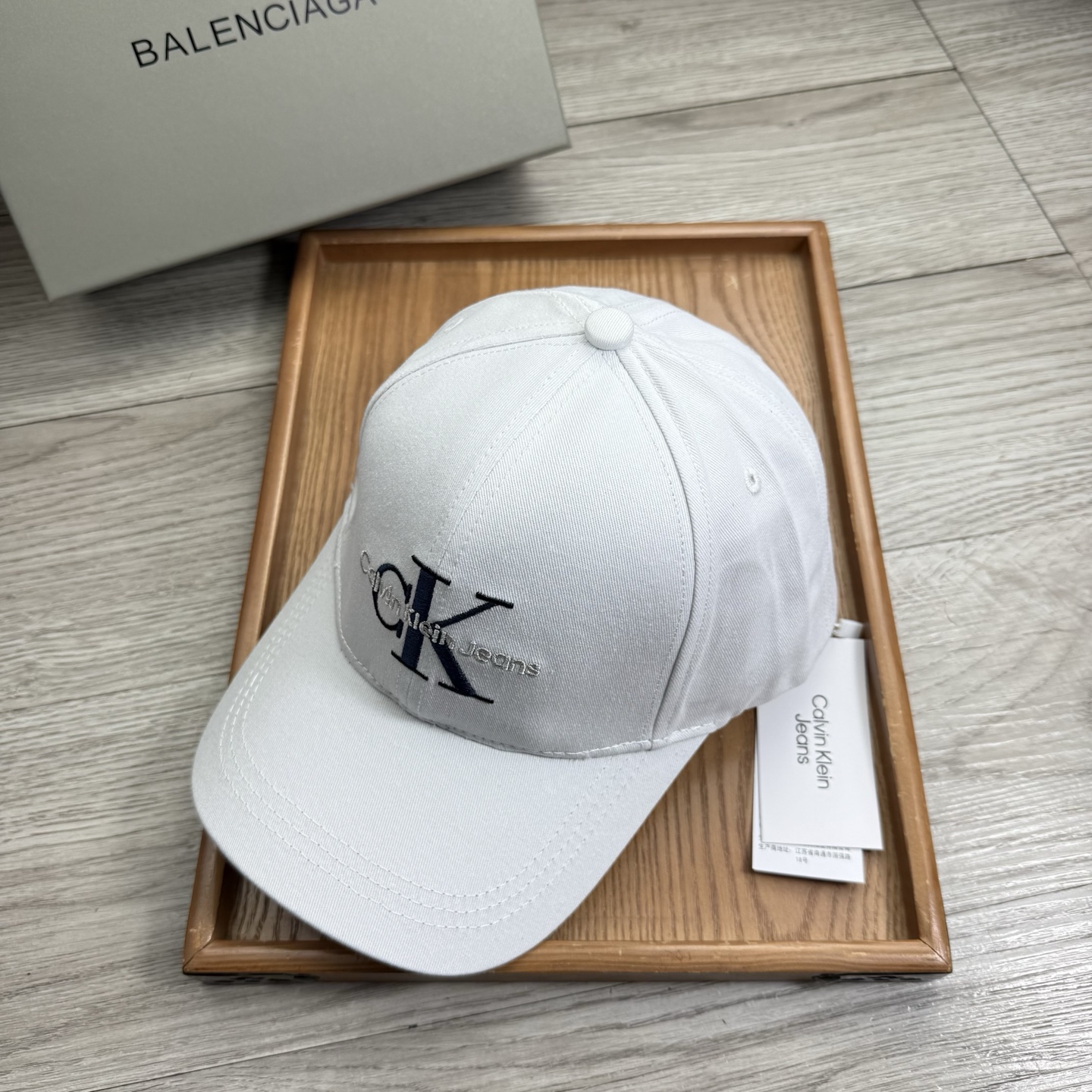 。CK。【配防尘袋】新品棒球帽！材质：纯棉！透气性好！春天挡风，夏天防晒必备单品！颜色大气！款式新颖别致