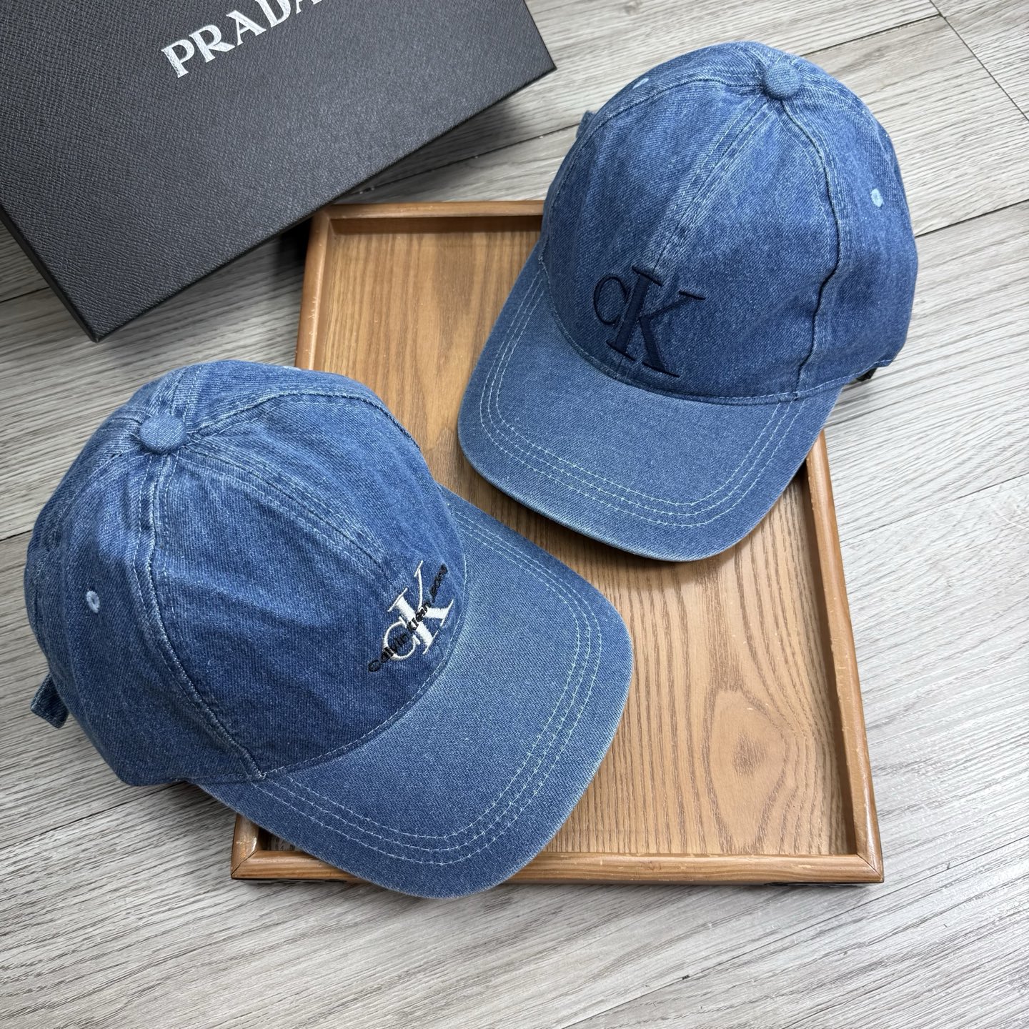 。CK。【配防尘袋】新品棒球帽！材质：纯棉！透气性好！春天挡风，夏天防晒必备单品！颜色大气！款式新颖别致