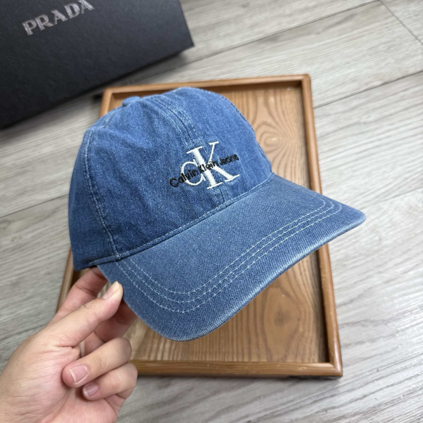 。CK。【配防尘袋】新品棒球帽！材质：纯棉！透气性好！春天挡风，夏天防晒必备单品！颜色大气！款式新颖别致