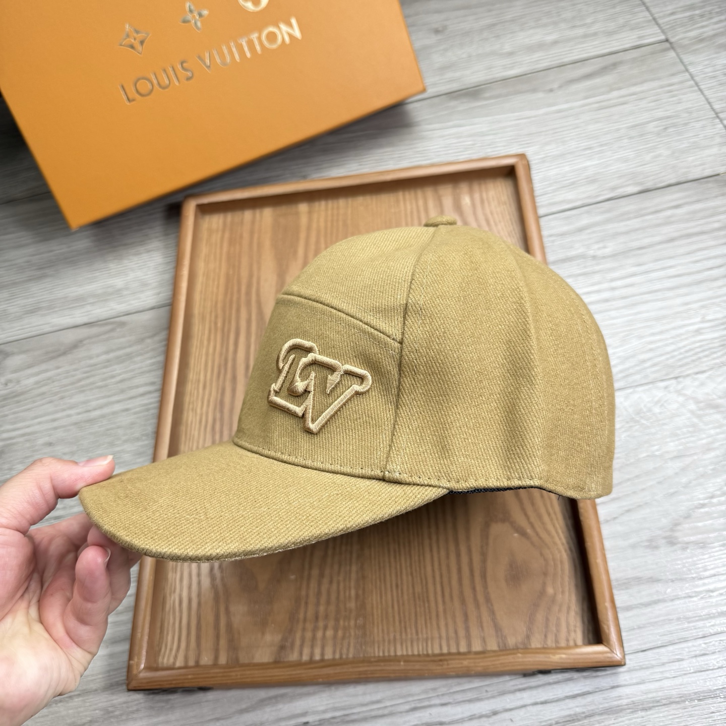 。L家。【配防尘袋】新品棒球帽！材质：纯棉！透气性好！春天挡风，夏天防晒必备单品！颜色大气！款式新颖别致