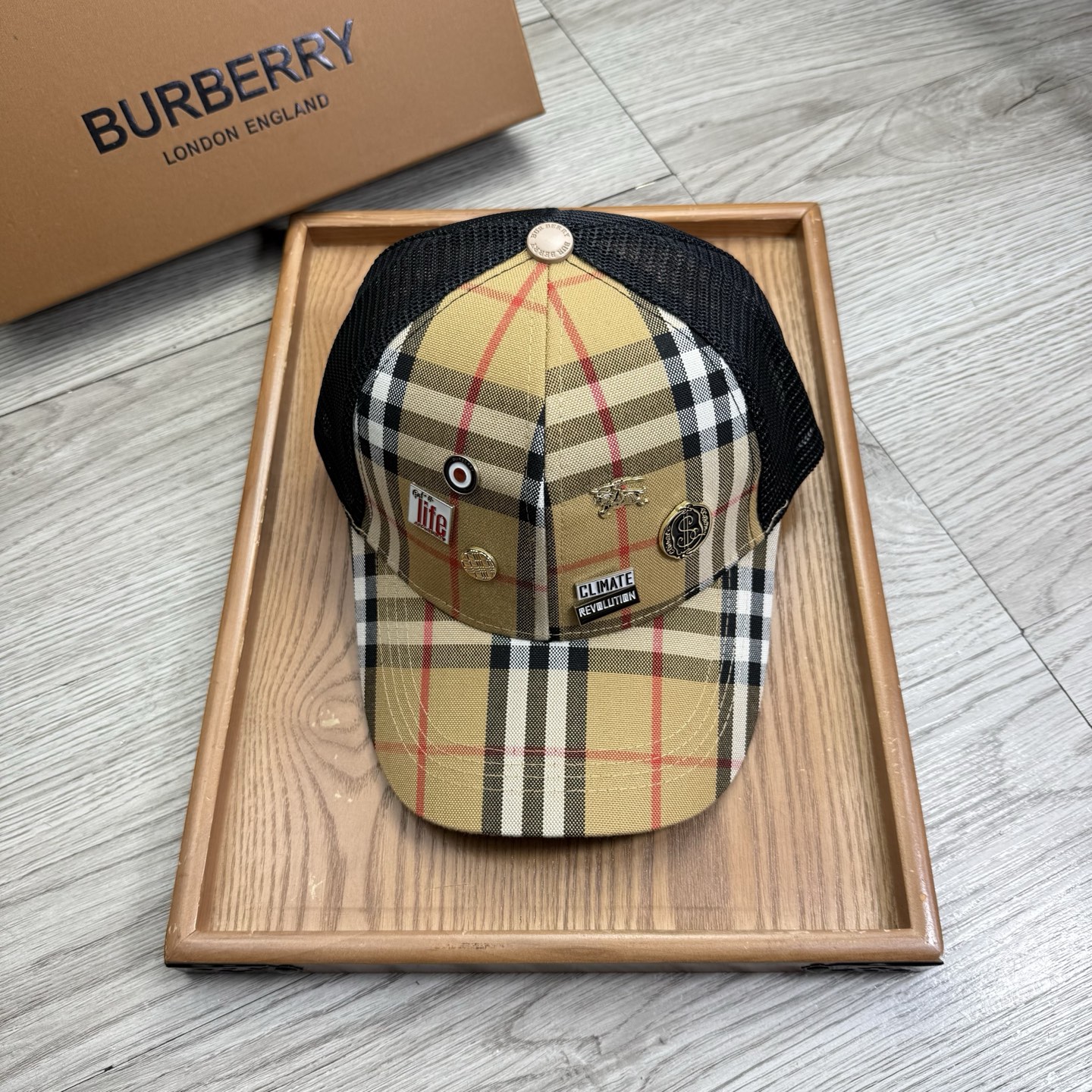。L家。【配防尘袋】新品棒球帽！材质：纯棉！透气性好！春天挡风，夏天防晒必备单品！颜色大气！款式新颖别致