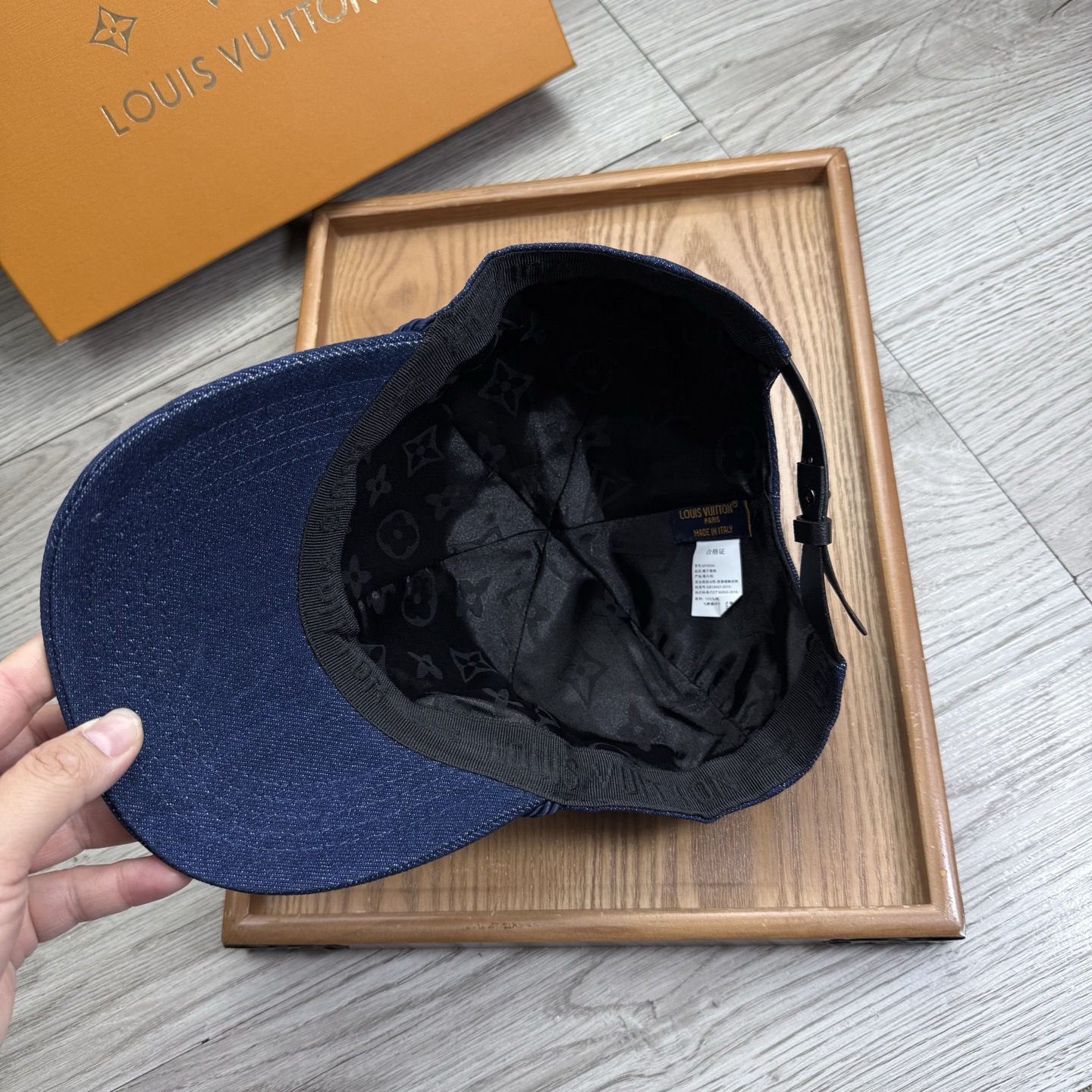 。L家。【配防尘袋】新品棒球帽！材质：纯棉！透气性好！春天挡风，夏天防晒必备单品！颜色大气！款式新颖别致