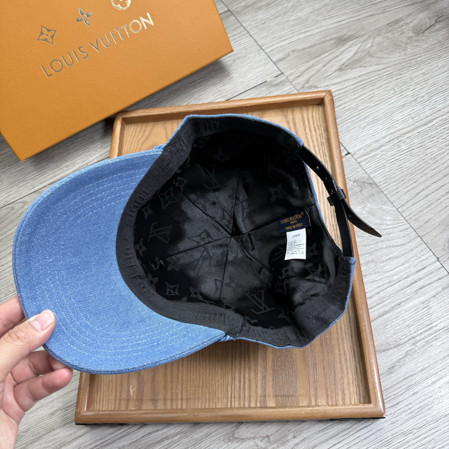 。L家。【配防尘袋】新品棒球帽！材质：纯棉！透气性好！春天挡风，夏天防晒必备单品！颜色大气！款式新颖别致