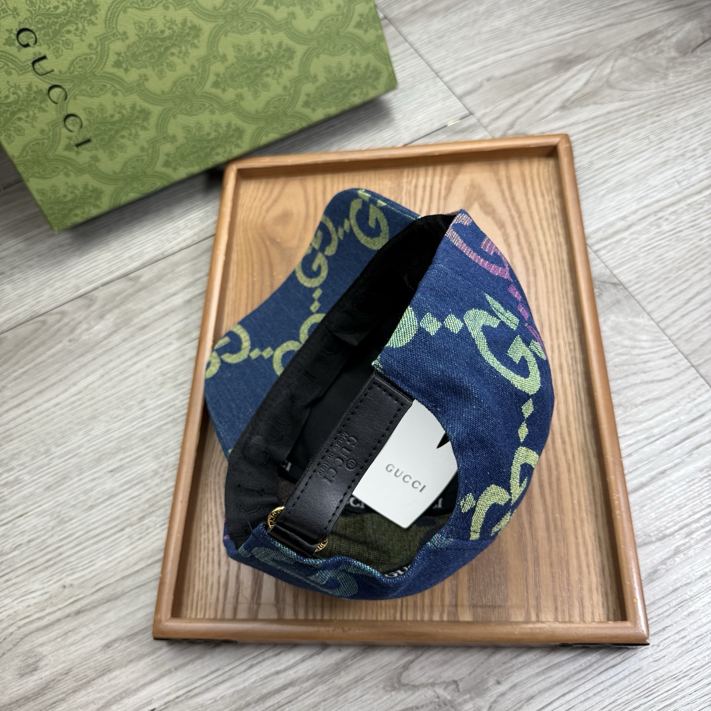 。G家。【配防尘袋】新品棒球帽！材质：纯棉！透气性好！春天挡风，夏天防晒必备单品！颜色大气！款式新颖别致