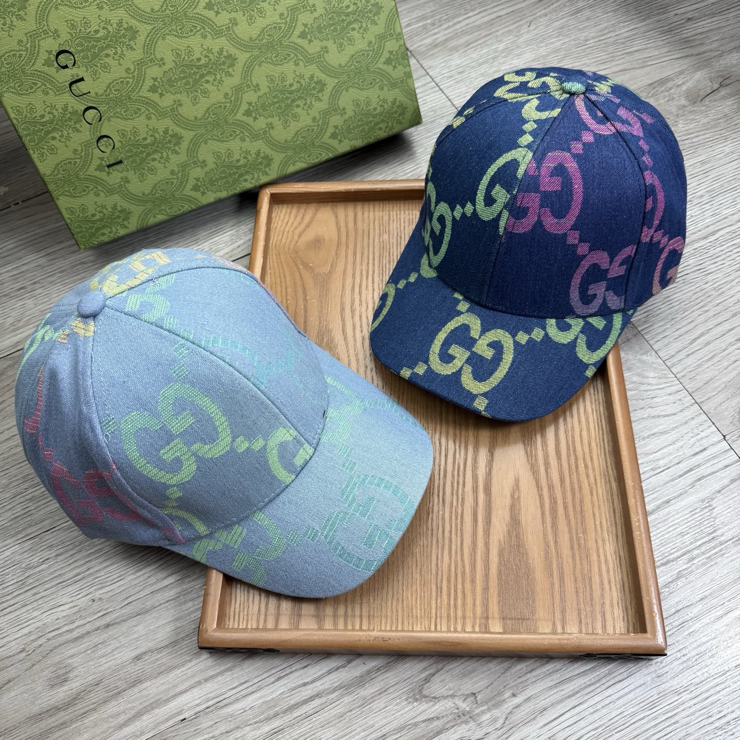 。G家。【配防尘袋】新品棒球帽！材质：纯棉！透气性好！春天挡风，夏天防晒必备单品！颜色大气！款式新颖别致