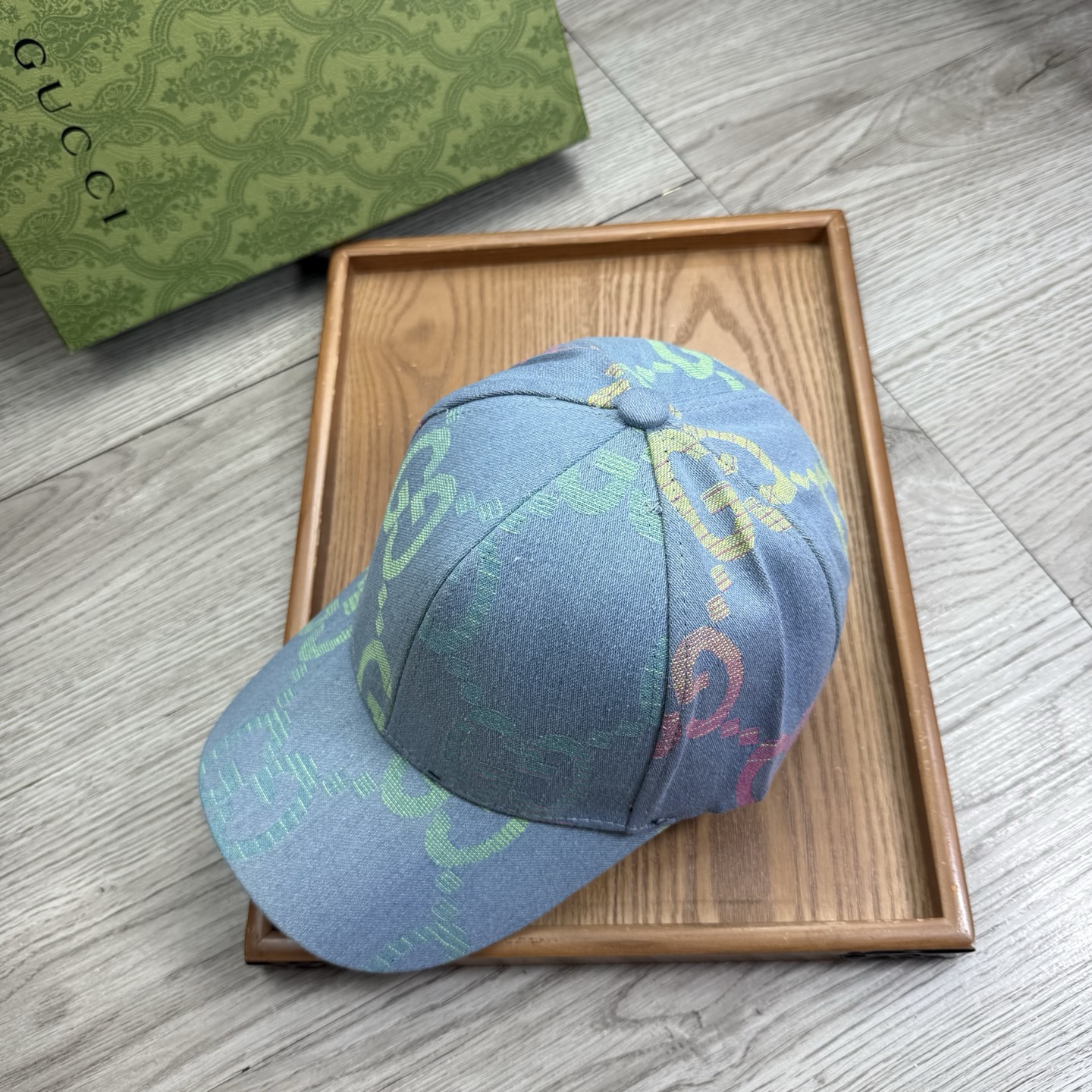 。G家。【配防尘袋】新品棒球帽！材质：纯棉！透气性好！春天挡风，夏天防晒必备单品！颜色大气！款式新颖别致