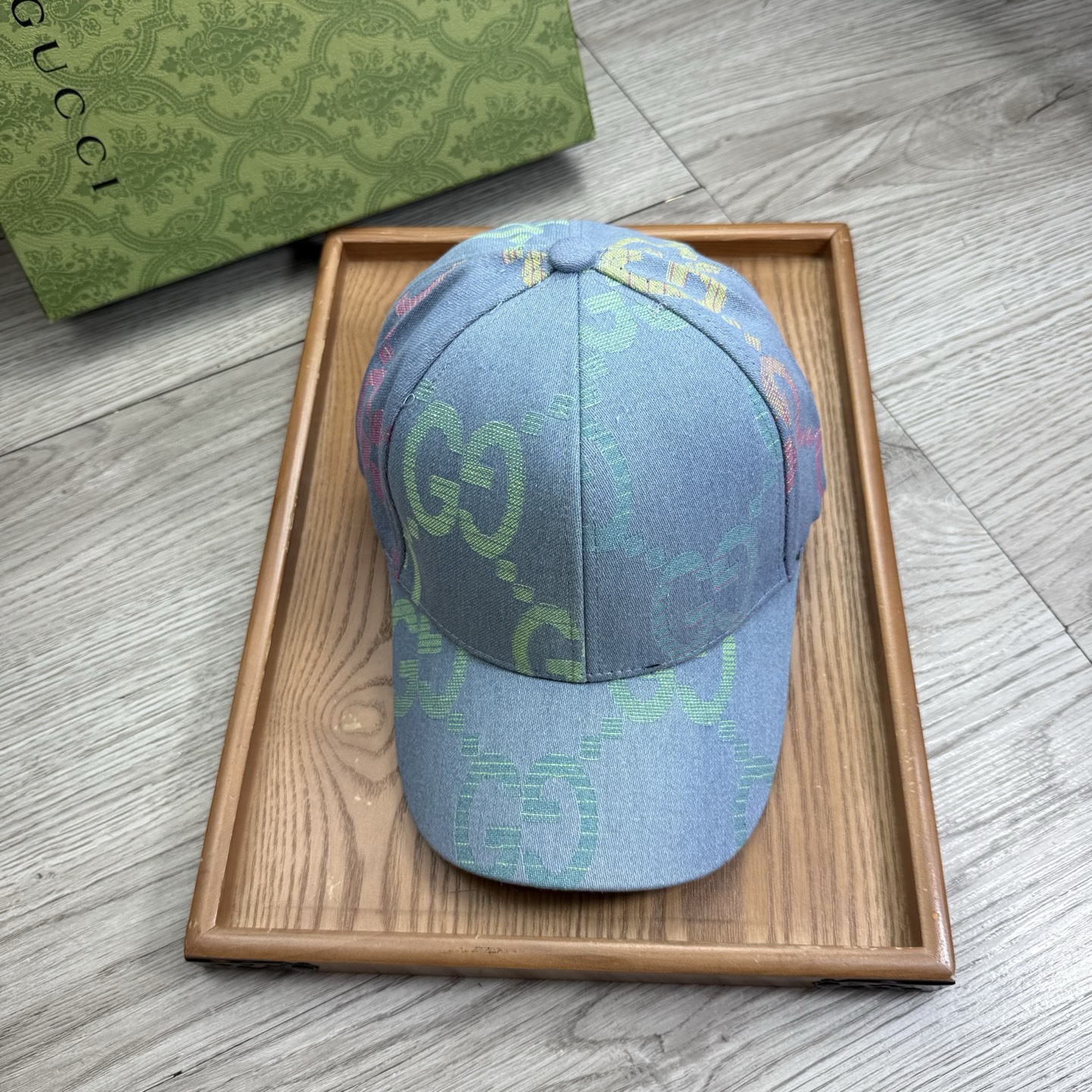 。G家。【配防尘袋】新品棒球帽！材质：纯棉！透气性好！春天挡风，夏天防晒必备单品！颜色大气！款式新颖别致