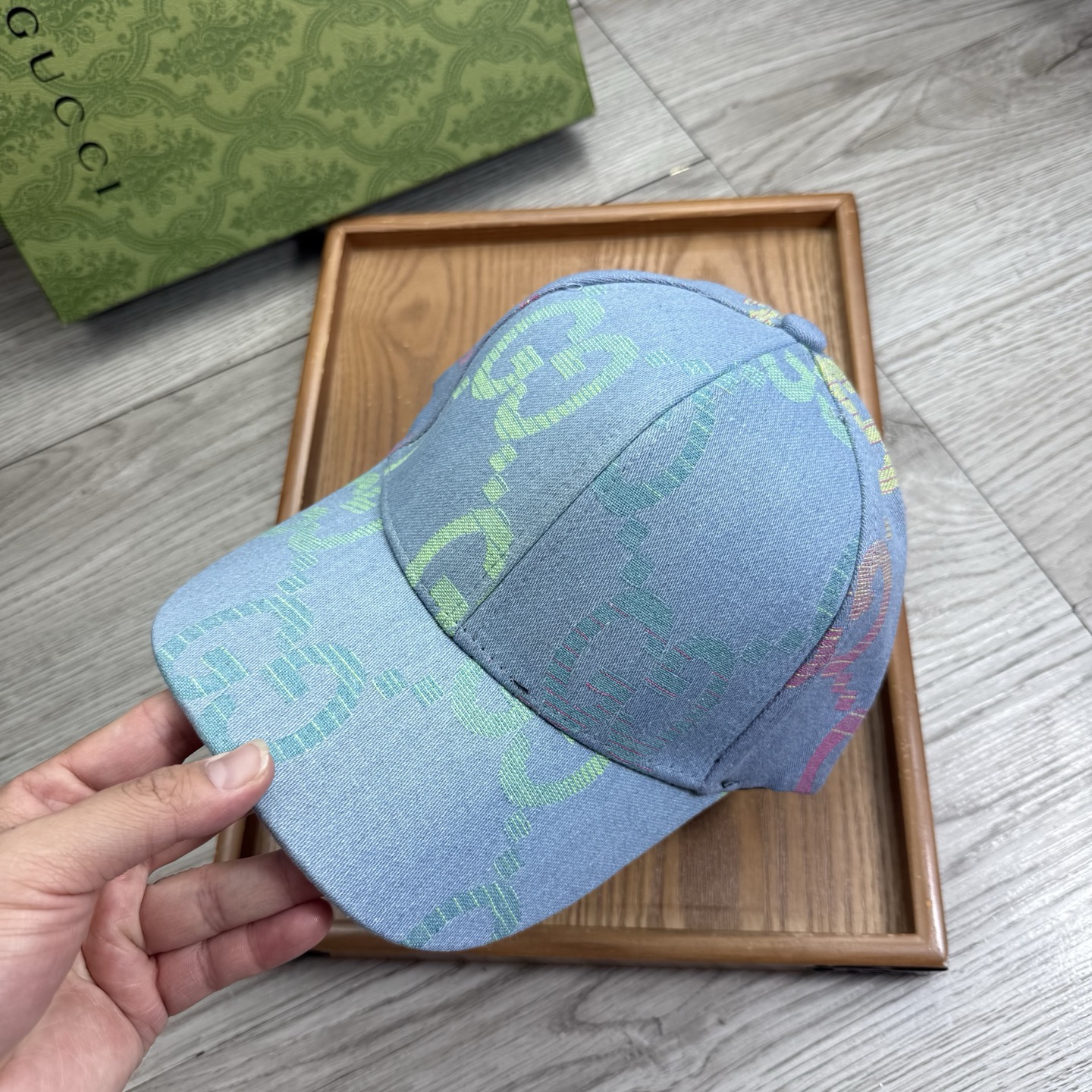 。G家。【配防尘袋】新品棒球帽！材质：纯棉！透气性好！春天挡风，夏天防晒必备单品！颜色大气！款式新颖别致