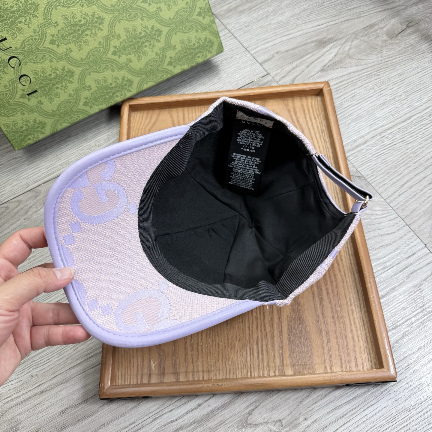 。G家。【配防尘袋】新品棒球帽！材质：纯棉！透气性好！春天挡风，夏天防晒必备单品！颜色大气！款式新颖别致