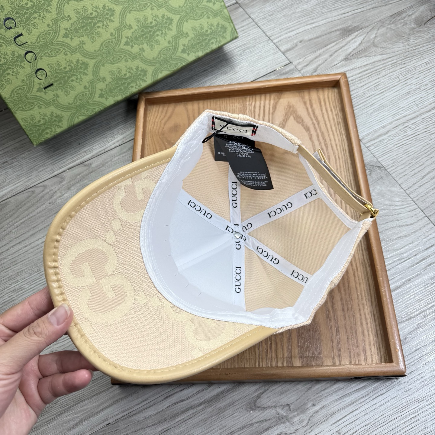。G家。【配防尘袋】新品棒球帽！材质：纯棉！透气性好！春天挡风，夏天防晒必备单品！颜色大气！款式新颖别致