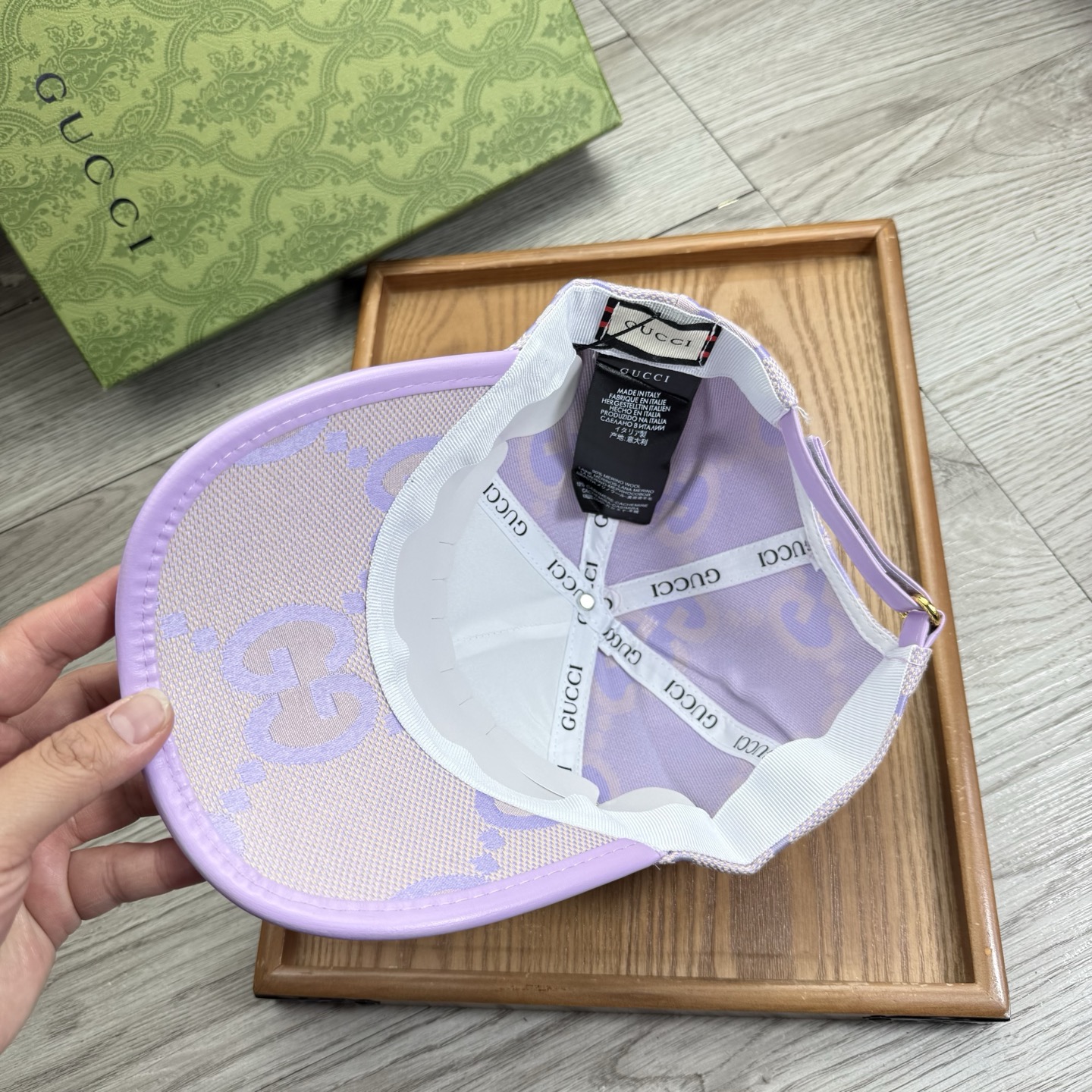 。G家。【配防尘袋】新品棒球帽！材质：纯棉！透气性好！春天挡风，夏天防晒必备单品！颜色大气！款式新颖别致