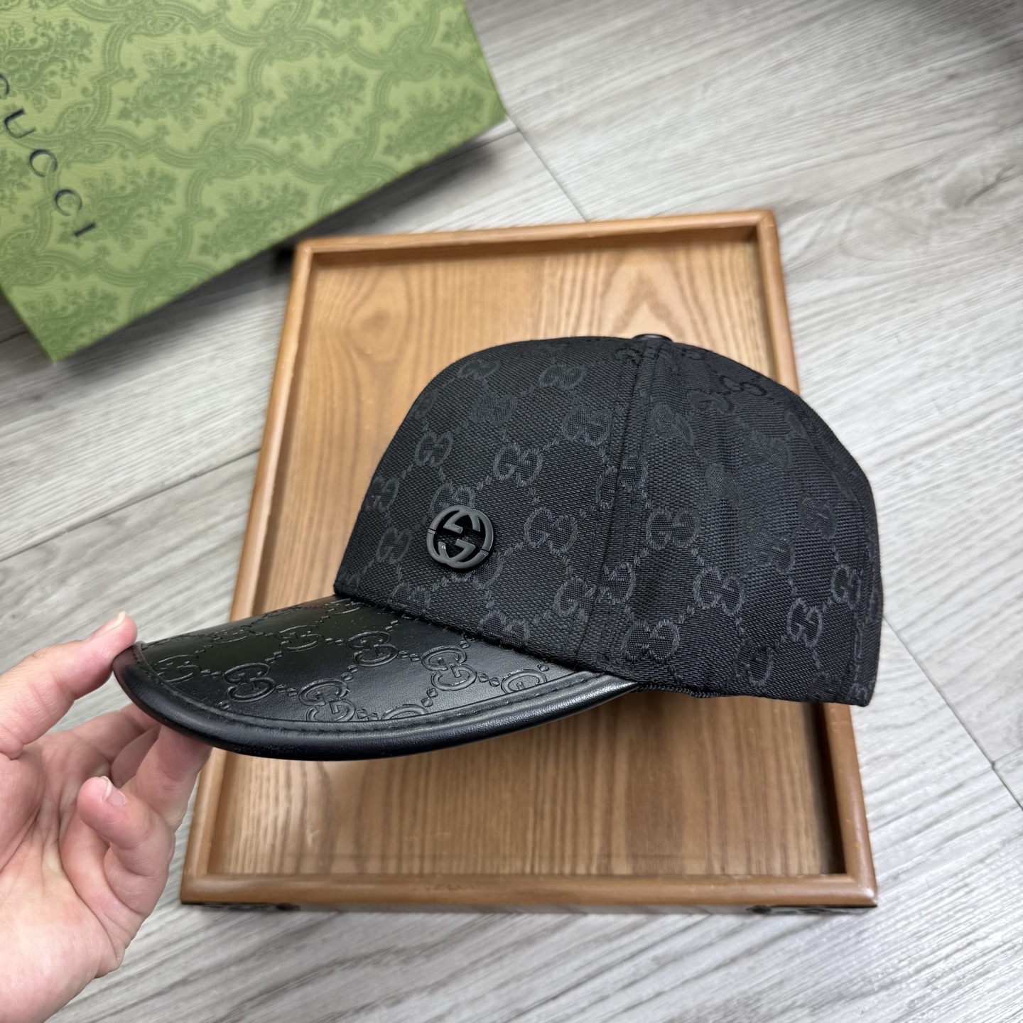 。G家。【配防尘袋】新品棒球帽！材质：纯棉！透气性好！春天挡风，夏天防晒必备单品！颜色大气！款式新颖别致