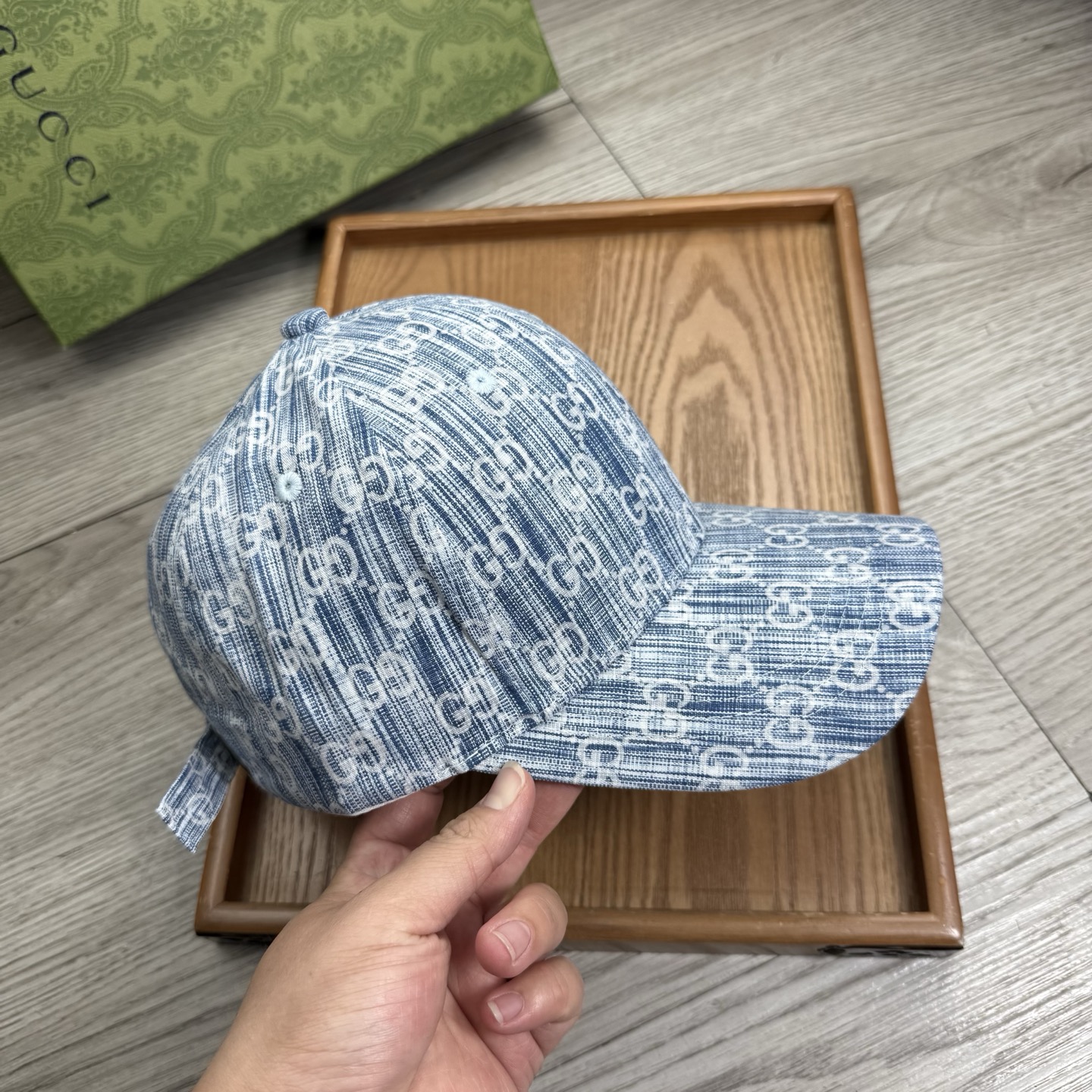 。G家。【配防尘袋】新品棒球帽！材质：纯棉！透气性好！春天挡风，夏天防晒必备单品！颜色大气！款式新颖别致