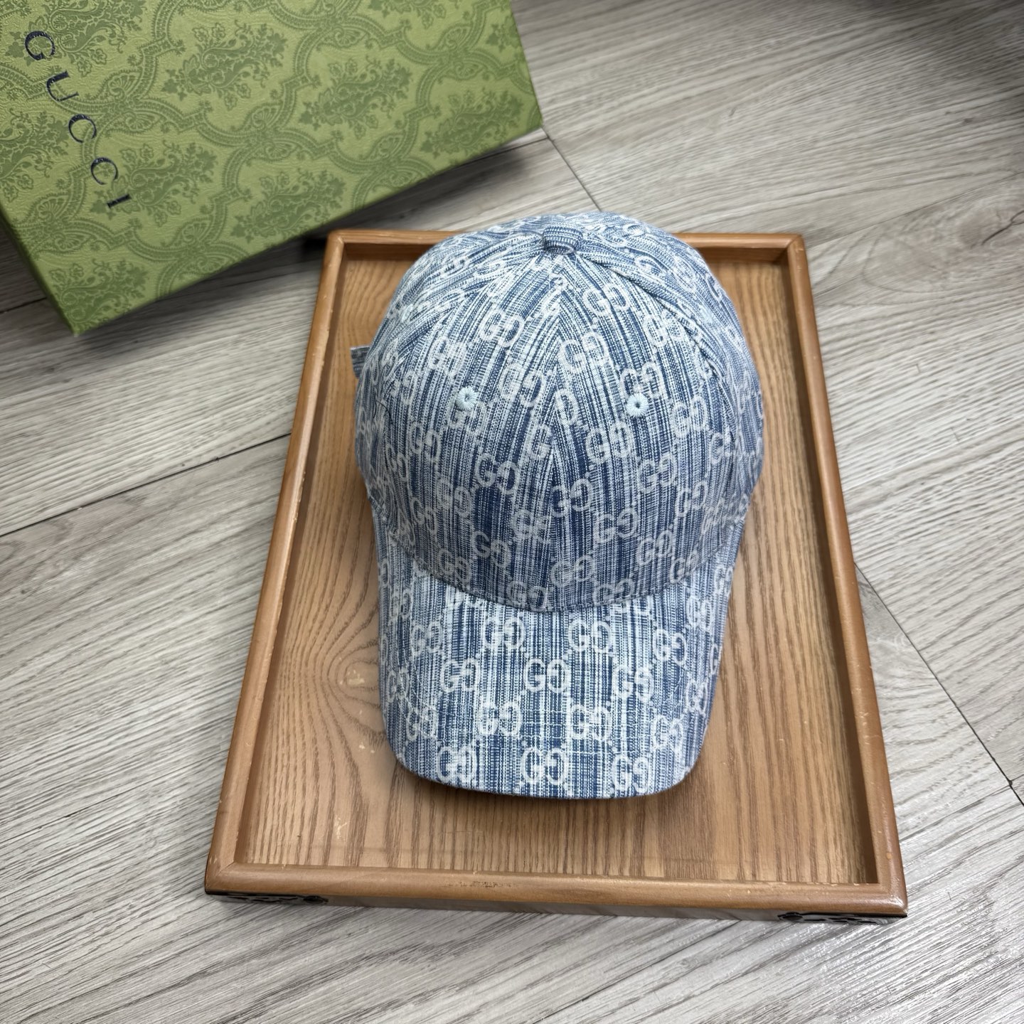 。G家。【配防尘袋】新品棒球帽！材质：纯棉！透气性好！春天挡风，夏天防晒必备单品！颜色大气！款式新颖别致