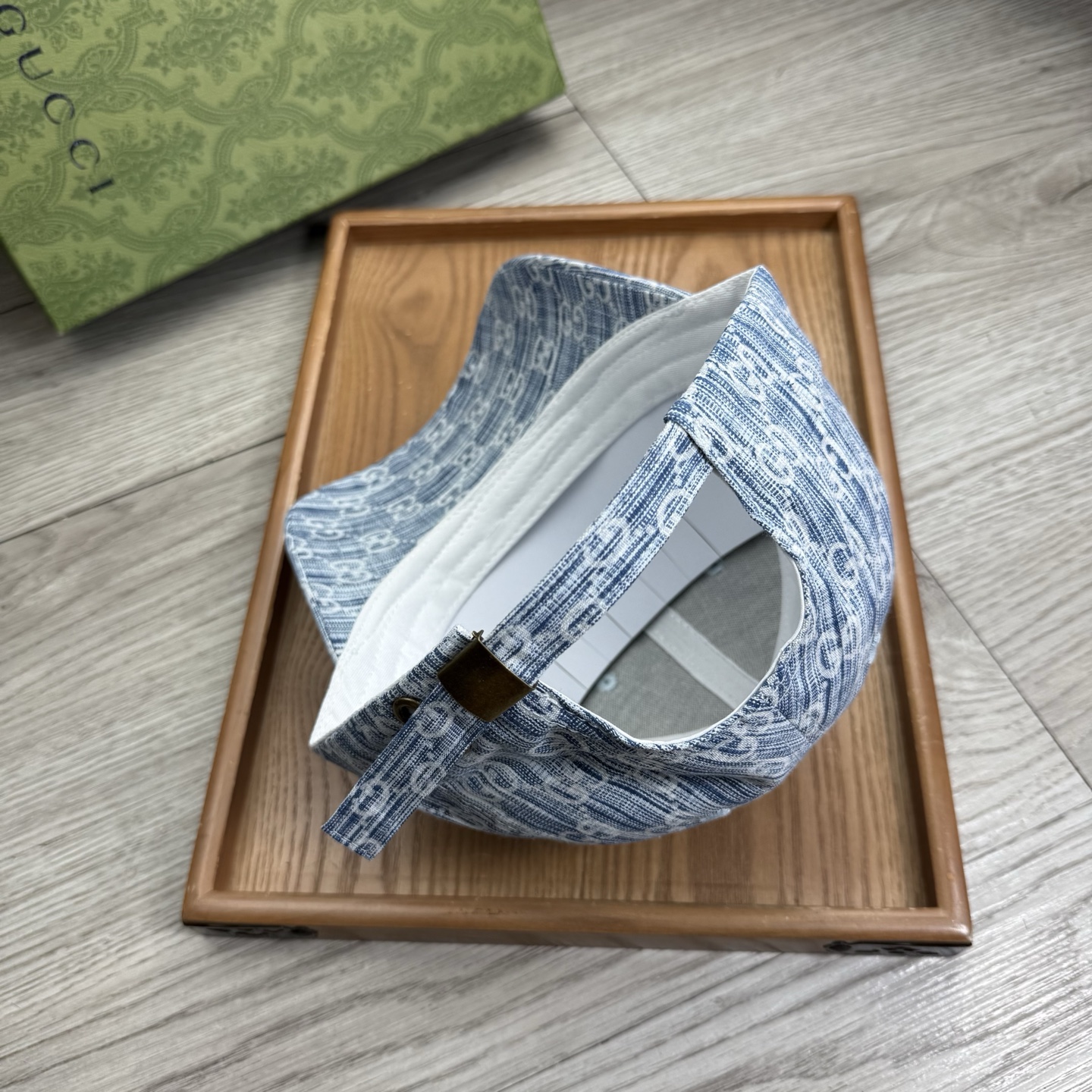 。G家。【配防尘袋】新品棒球帽！材质：纯棉！透气性好！春天挡风，夏天防晒必备单品！颜色大气！款式新颖别致