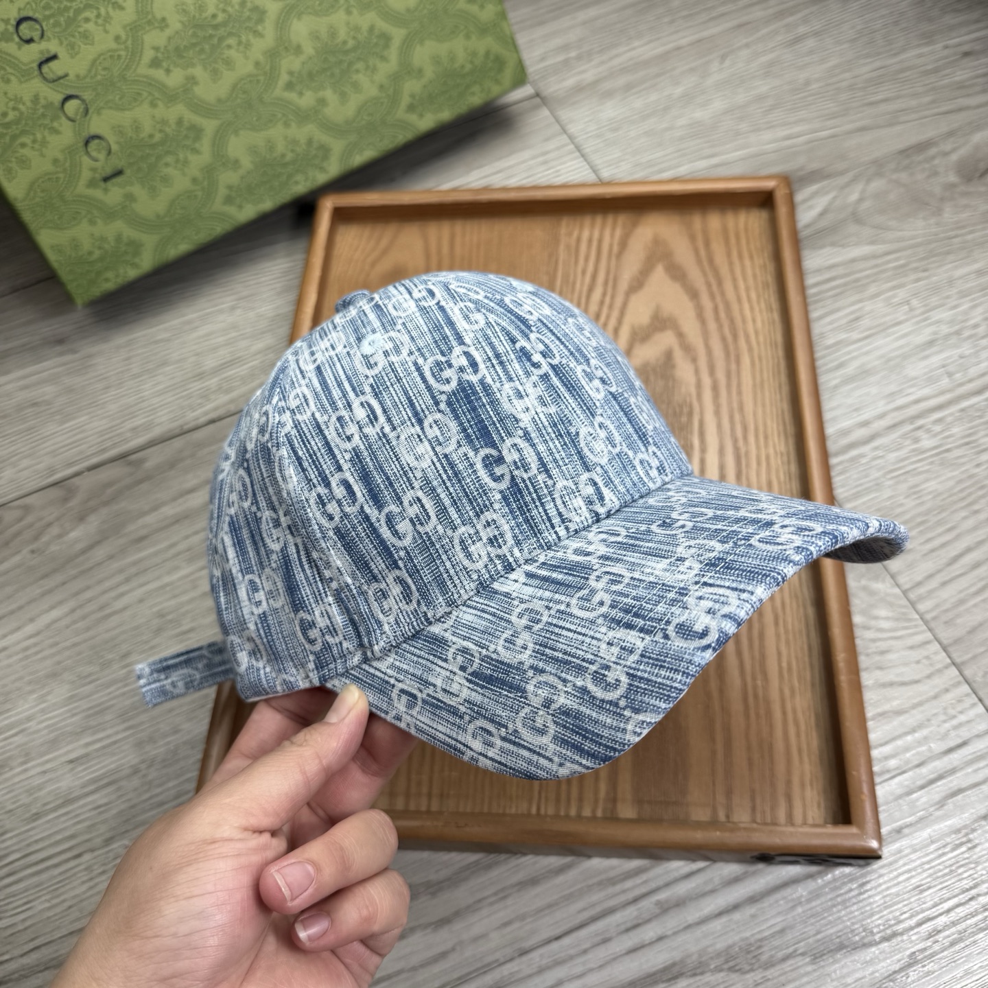 。G家。【配防尘袋】新品棒球帽！材质：纯棉！透气性好！春天挡风，夏天防晒必备单品！颜色大气！款式新颖别致