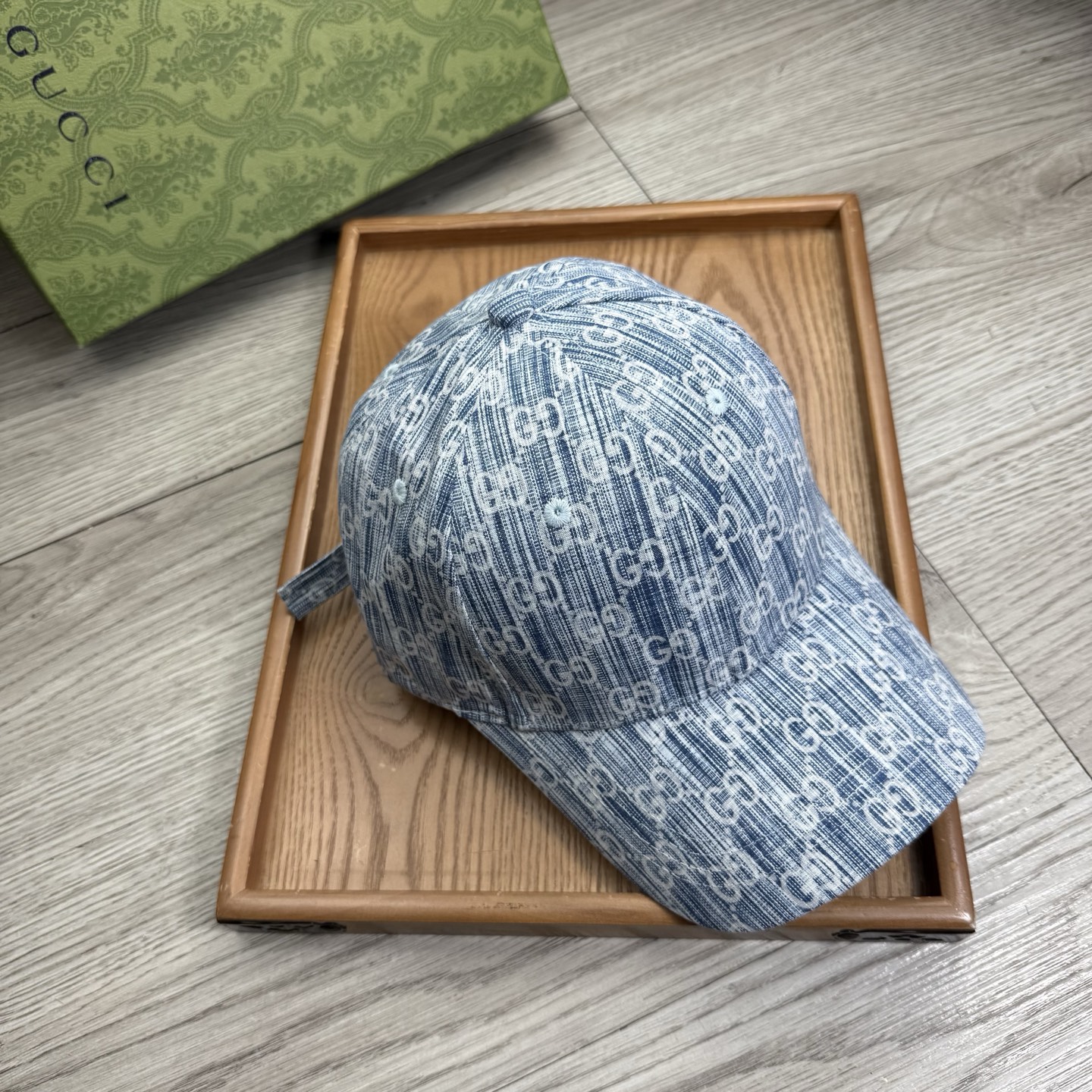 。G家。【配防尘袋】新品棒球帽！材质：纯棉！透气性好！春天挡风，夏天防晒必备单品！颜色大气！款式新颖别致