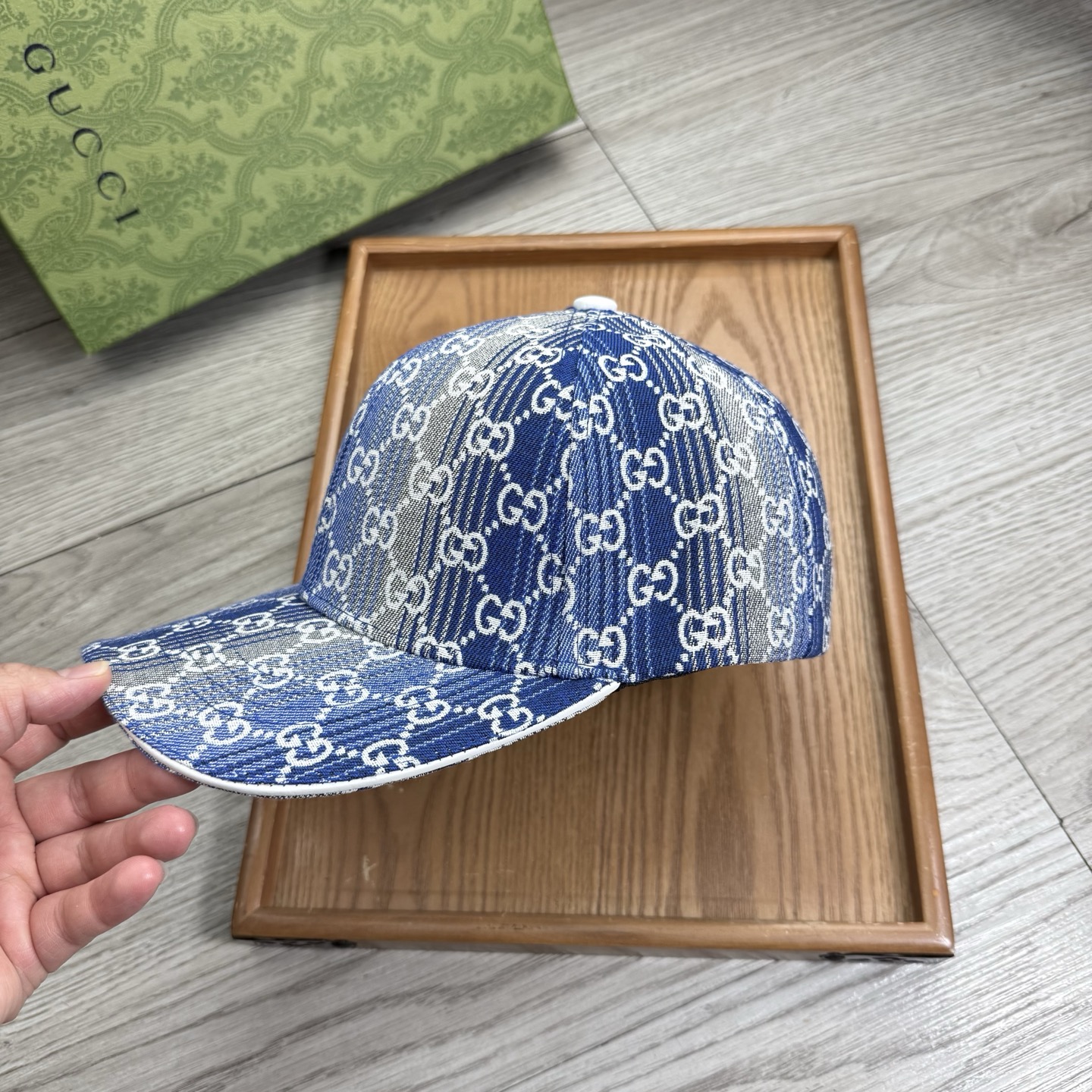 。G家。【配防尘袋】新品棒球帽！材质：纯棉！透气性好！春天挡风，夏天防晒必备单品！颜色大气！款式新颖别致