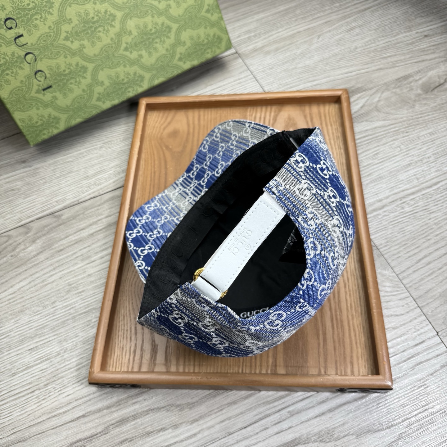 。G家。【配防尘袋】新品棒球帽！材质：纯棉！透气性好！春天挡风，夏天防晒必备单品！颜色大气！款式新颖别致