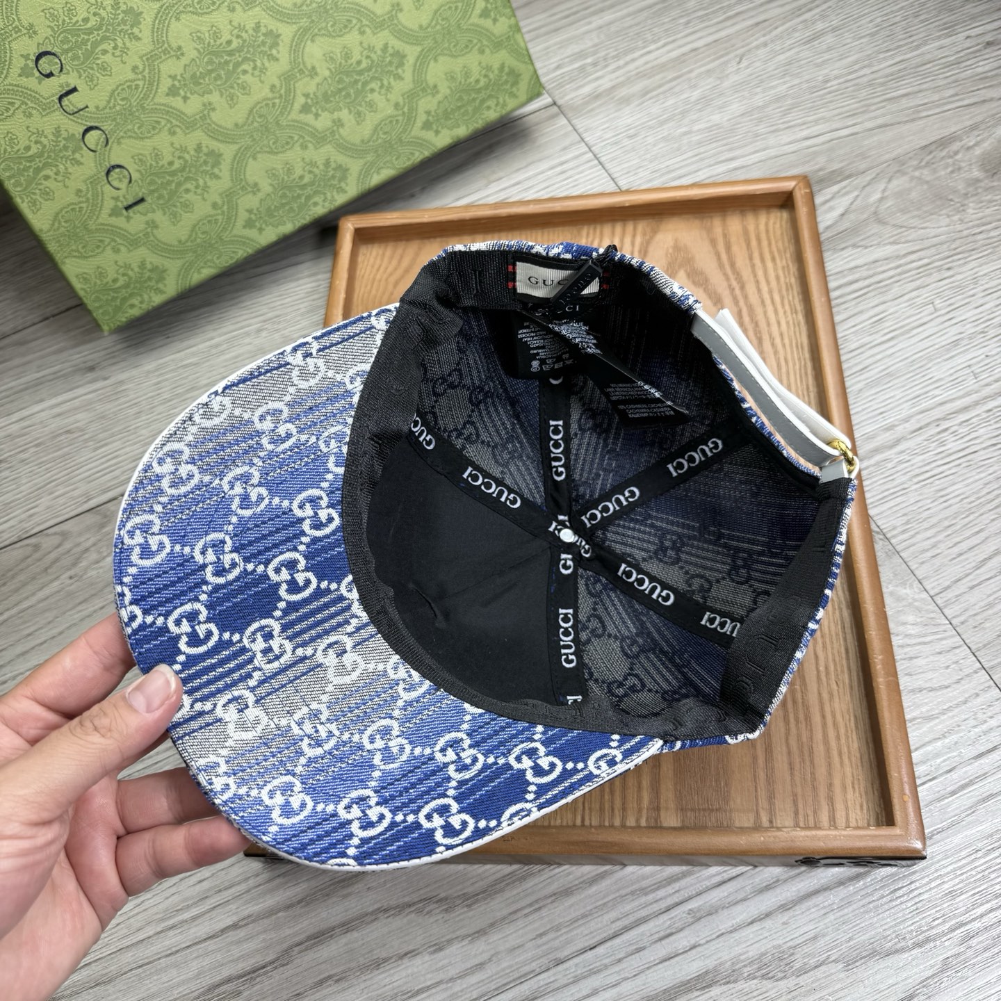 。G家。【配防尘袋】新品棒球帽！材质：纯棉！透气性好！春天挡风，夏天防晒必备单品！颜色大气！款式新颖别致