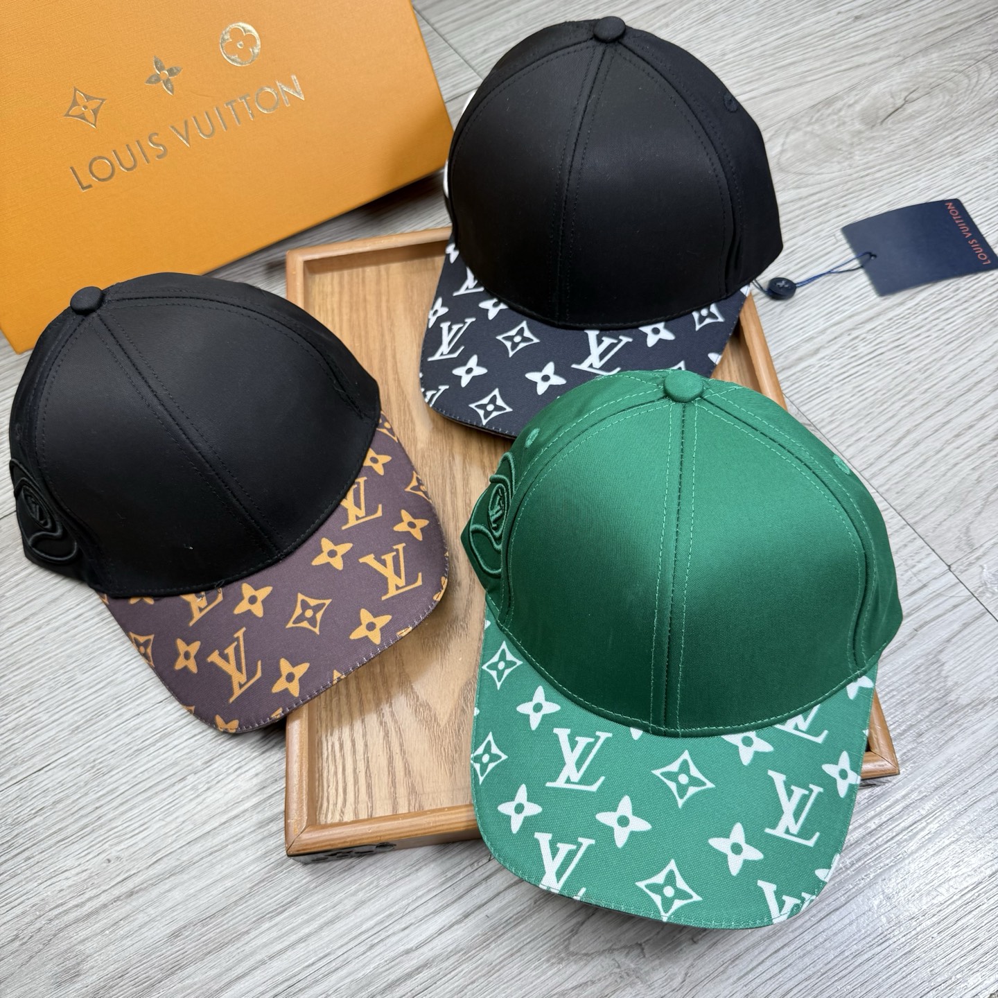 NO:823440,Special offer. L Home. [With dust bag] New baseball cap!  Material pure cotton!  Good breathability!  A must-have item for wind protection in spring and sun protection in summer!  The color is grand!  The style is novel and unique and goes well with clothes!  Highly practical and high-end quality!  Match it as you like~it looks really good!  !  hat straw hat bucket hat baseball cap, hat, louis vuitton, espadrilles, hats19860909特价.L家.【配防尘袋】新品棒球帽！材质纯棉！透气性好！春天挡风,夏天防晒必备单品！颜色大气！款式新颖别致好搭配衣服！实用性强,高端品质！随心搭配～真的敲好看！！帽子草帽渔夫帽棒球帽,帽子,louis vuitton,espadrilles,hats,hat