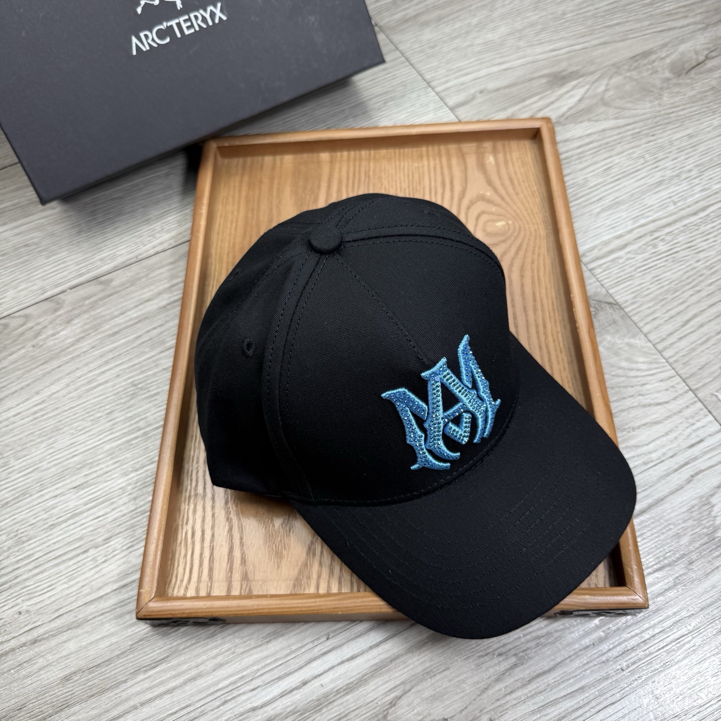 。AMIRI。【配防尘袋】新品棒球帽！材质：纯棉！透气性好！春天挡风，夏天防晒必备单品！颜色大气！款式新