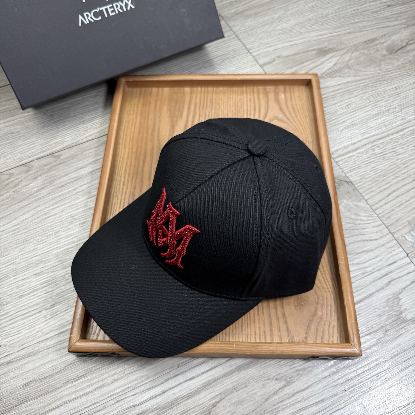 。AMIRI。【配防尘袋】新品棒球帽！材质：纯棉！透气性好！春天挡风，夏天防晒必备单品！颜色大气！款式新