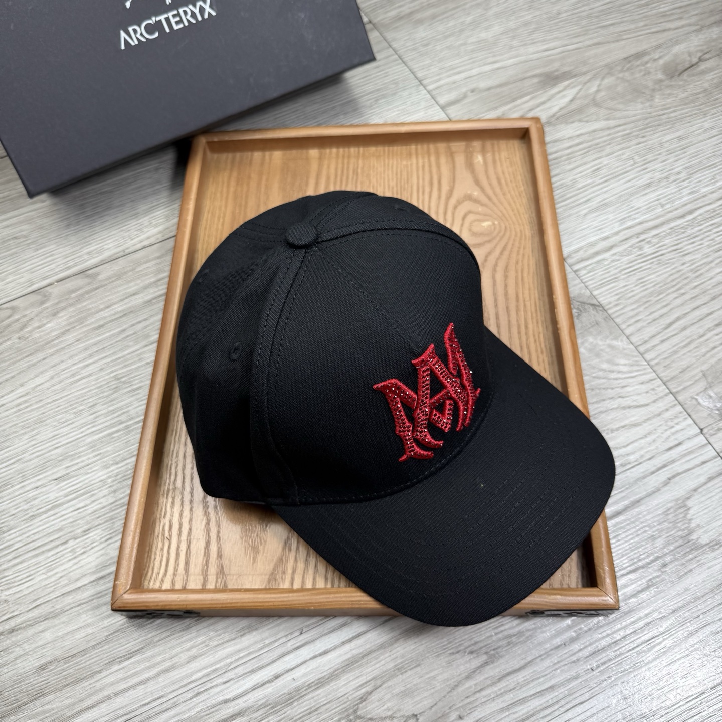 。AMIRI。【配防尘袋】新品棒球帽！材质：纯棉！透气性好！春天挡风，夏天防晒必备单品！颜色大气！款式新