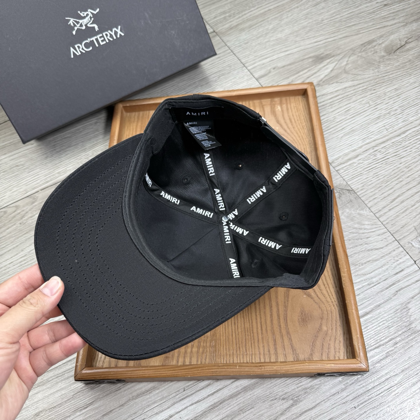 。AMIRI。【配防尘袋】新品棒球帽！材质：纯棉！透气性好！春天挡风，夏天防晒必备单品！颜色大气！款式新
