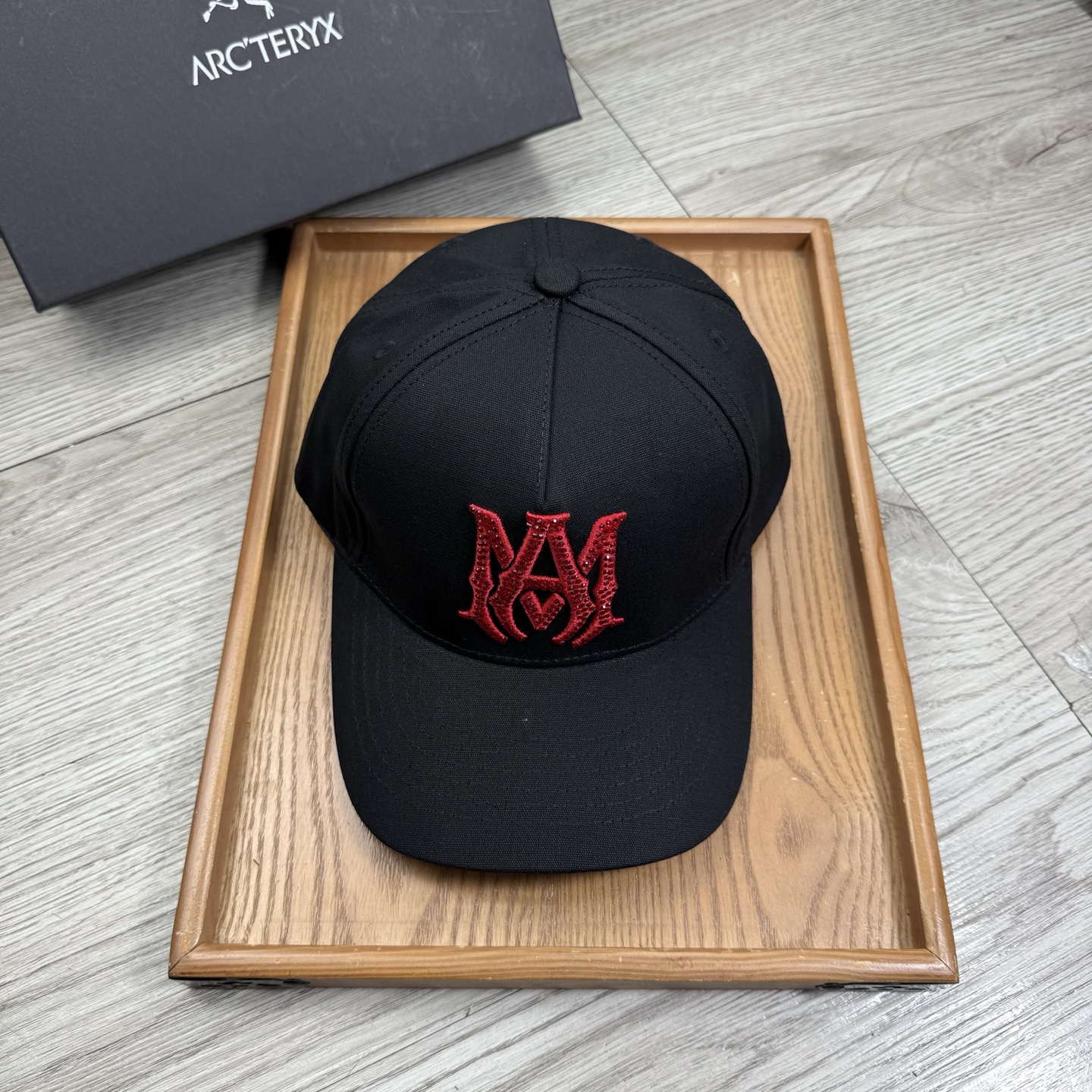 。AMIRI。【配防尘袋】新品棒球帽！材质：纯棉！透气性好！春天挡风，夏天防晒必备单品！颜色大气！款式新