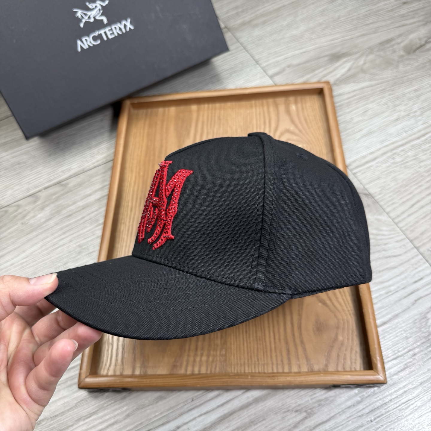 。AMIRI。【配防尘袋】新品棒球帽！材质：纯棉！透气性好！春天挡风，夏天防晒必备单品！颜色大气！款式新