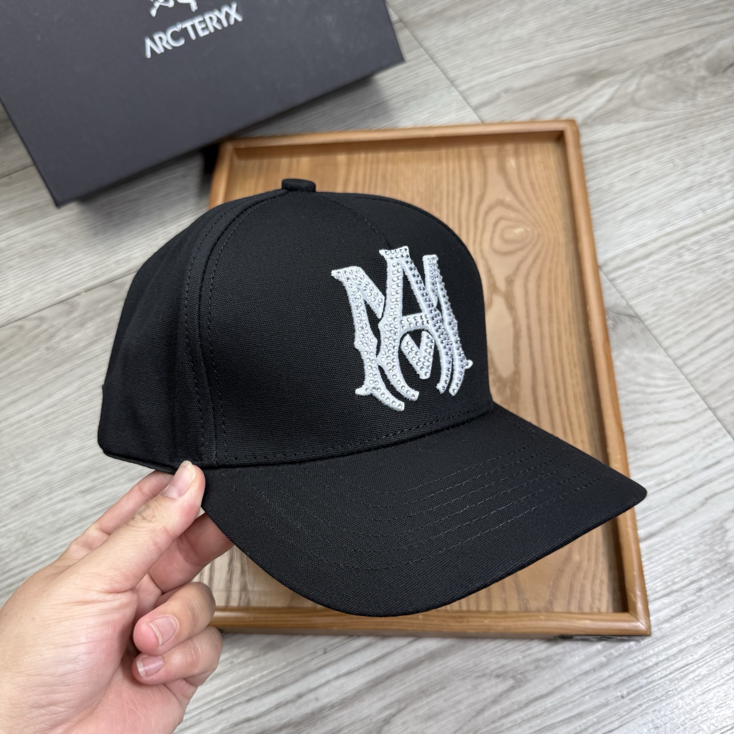 。AMIRI。【配防尘袋】新品棒球帽！材质：纯棉！透气性好！春天挡风，夏天防晒必备单品！颜色大气！款式新
