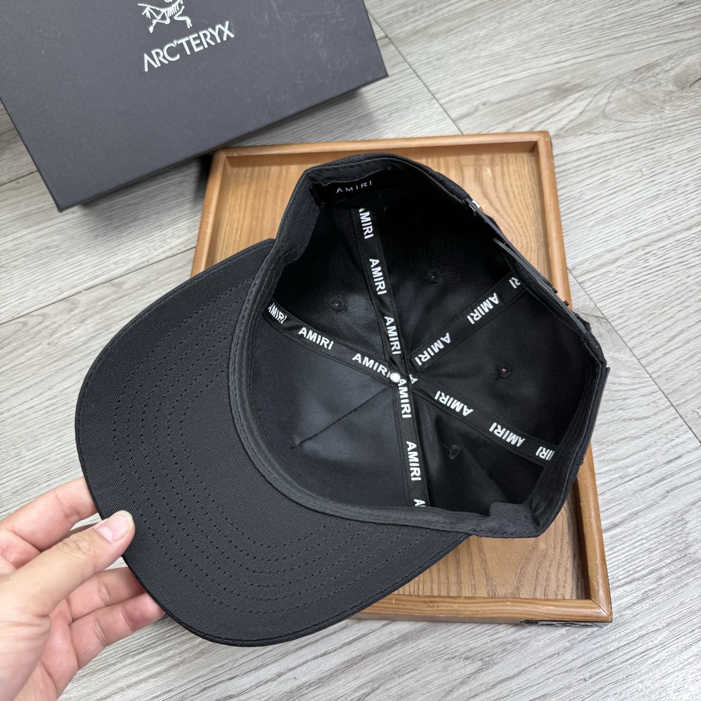 。AMIRI。【配防尘袋】新品棒球帽！材质：纯棉！透气性好！春天挡风，夏天防晒必备单品！颜色大气！款式新