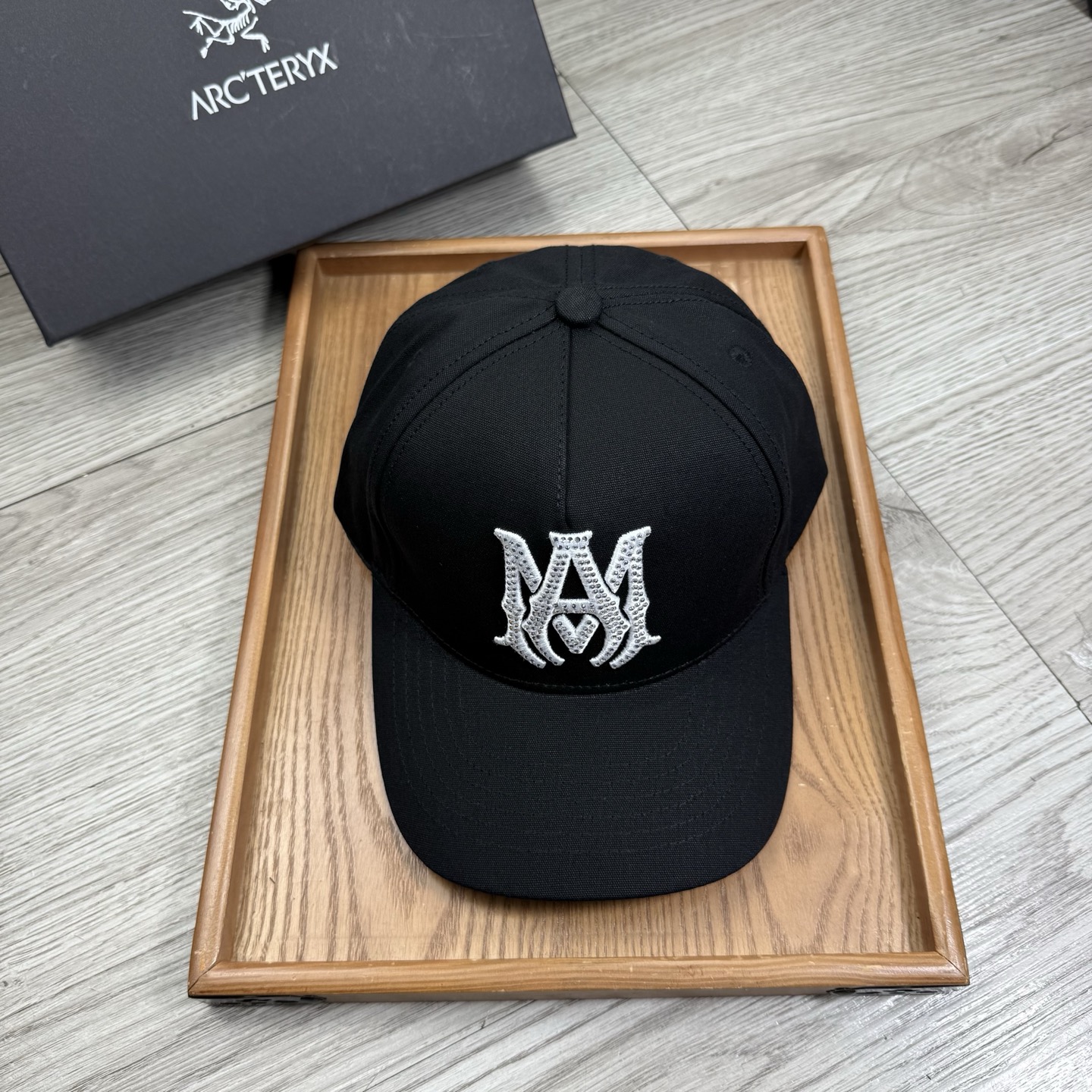 。AMIRI。【配防尘袋】新品棒球帽！材质：纯棉！透气性好！春天挡风，夏天防晒必备单品！颜色大气！款式新