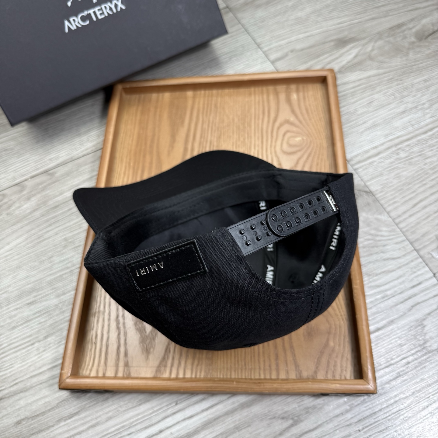 。AMIRI。【配防尘袋】新品棒球帽！材质：纯棉！透气性好！春天挡风，夏天防晒必备单品！颜色大气！款式新