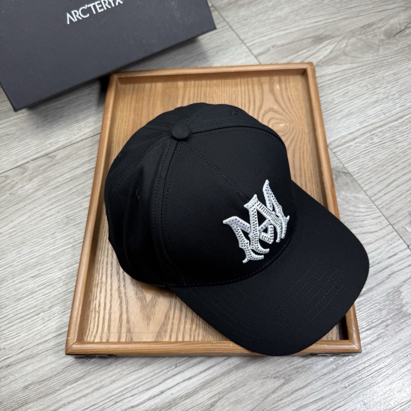 。AMIRI。【配防尘袋】新品棒球帽！材质：纯棉！透气性好！春天挡风，夏天防晒必备单品！颜色大气！款式新