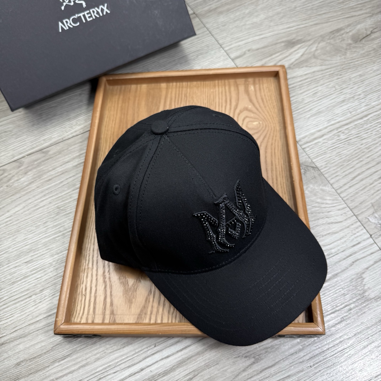 。AMIRI。【配防尘袋】新品棒球帽！材质：纯棉！透气性好！春天挡风，夏天防晒必备单品！颜色大气！款式新