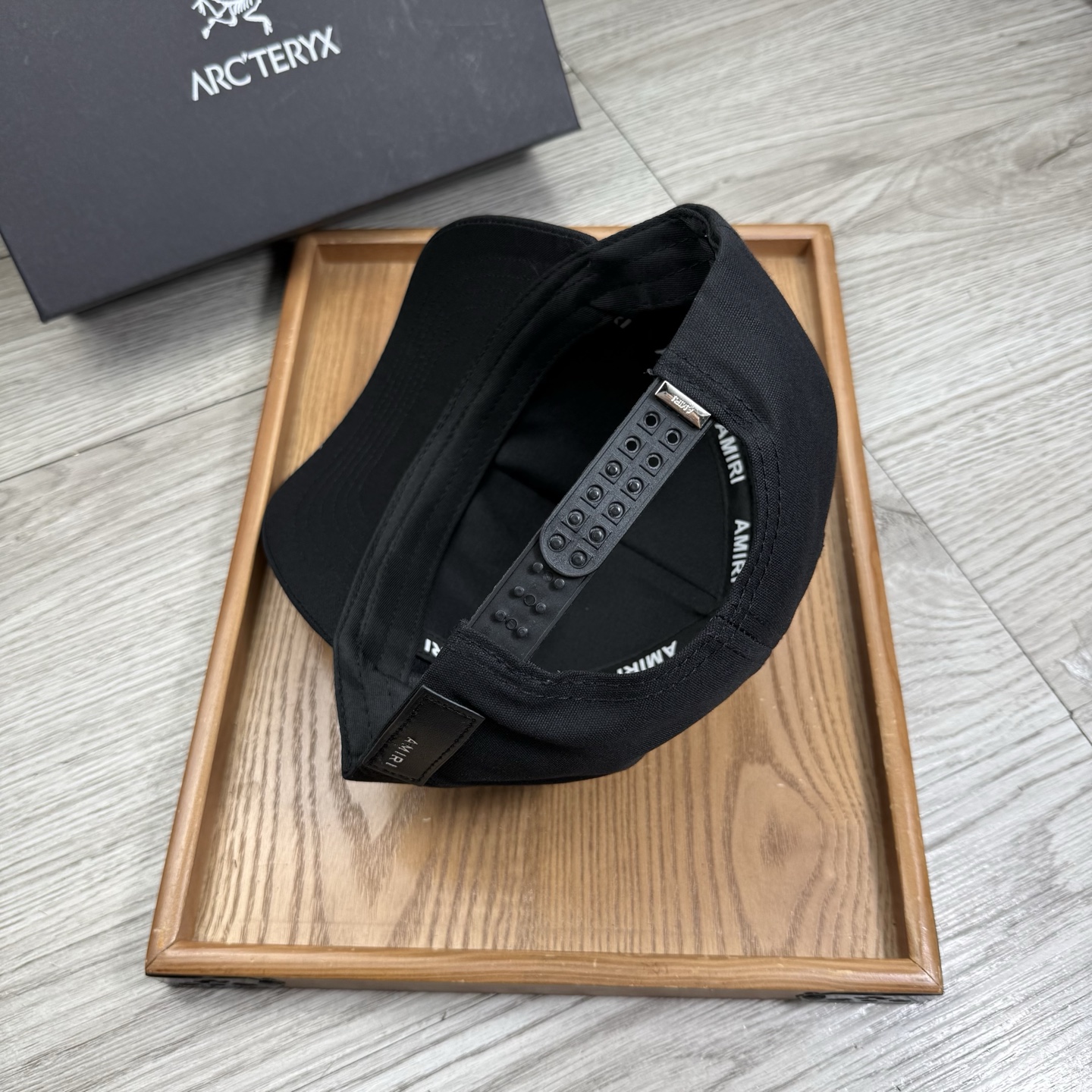 。AMIRI。【配防尘袋】新品棒球帽！材质：纯棉！透气性好！春天挡风，夏天防晒必备单品！颜色大气！款式新