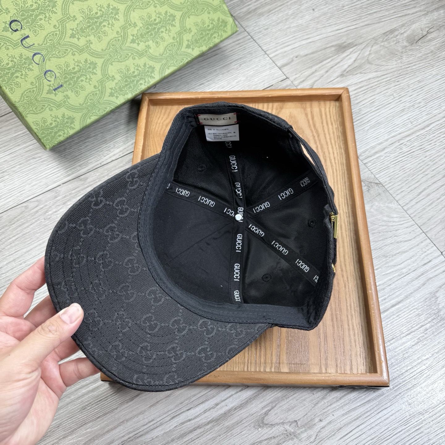 。G家。【配防尘袋】新品棒球帽！材质：纯棉！透气性好！春天挡风，夏天防晒必备单品！颜色大气！款式新颖别致