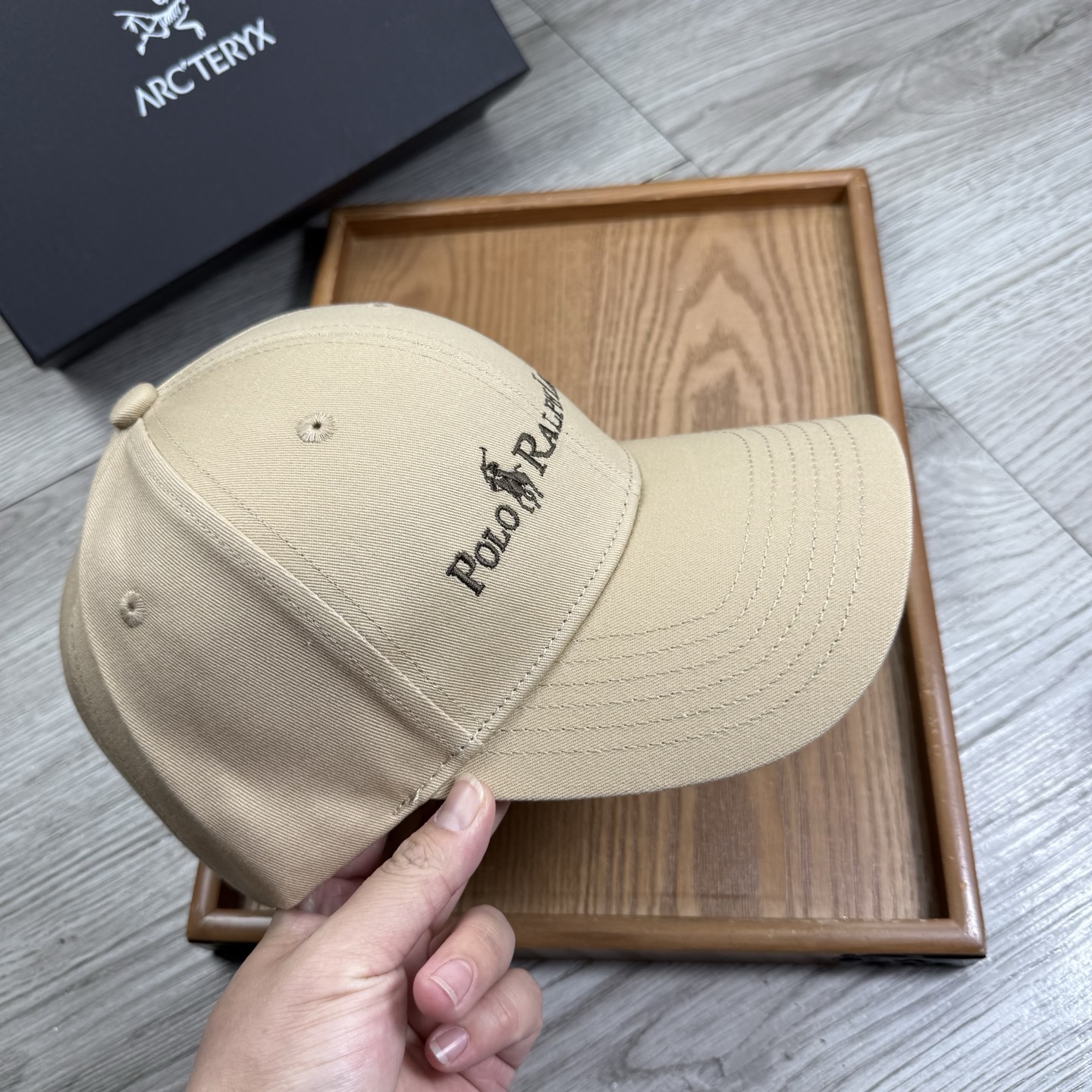 。POLO。【配防尘袋】新品棒球帽！材质：纯棉！透气性好！春天挡风，夏天防晒必备单品！颜色大气！款式新颖