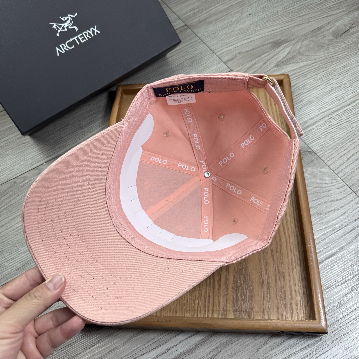 。POLO。【配防尘袋】新品棒球帽！材质：纯棉！透气性好！春天挡风，夏天防晒必备单品！颜色大气！款式新颖