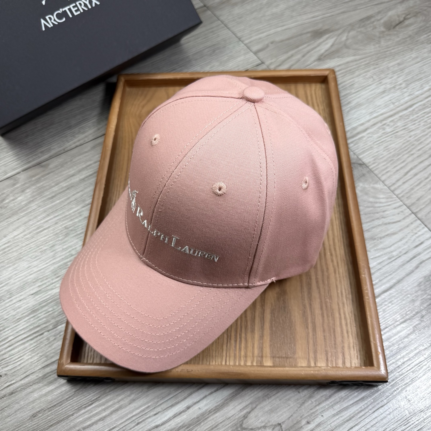 。POLO。【配防尘袋】新品棒球帽！材质：纯棉！透气性好！春天挡风，夏天防晒必备单品！颜色大气！款式新颖